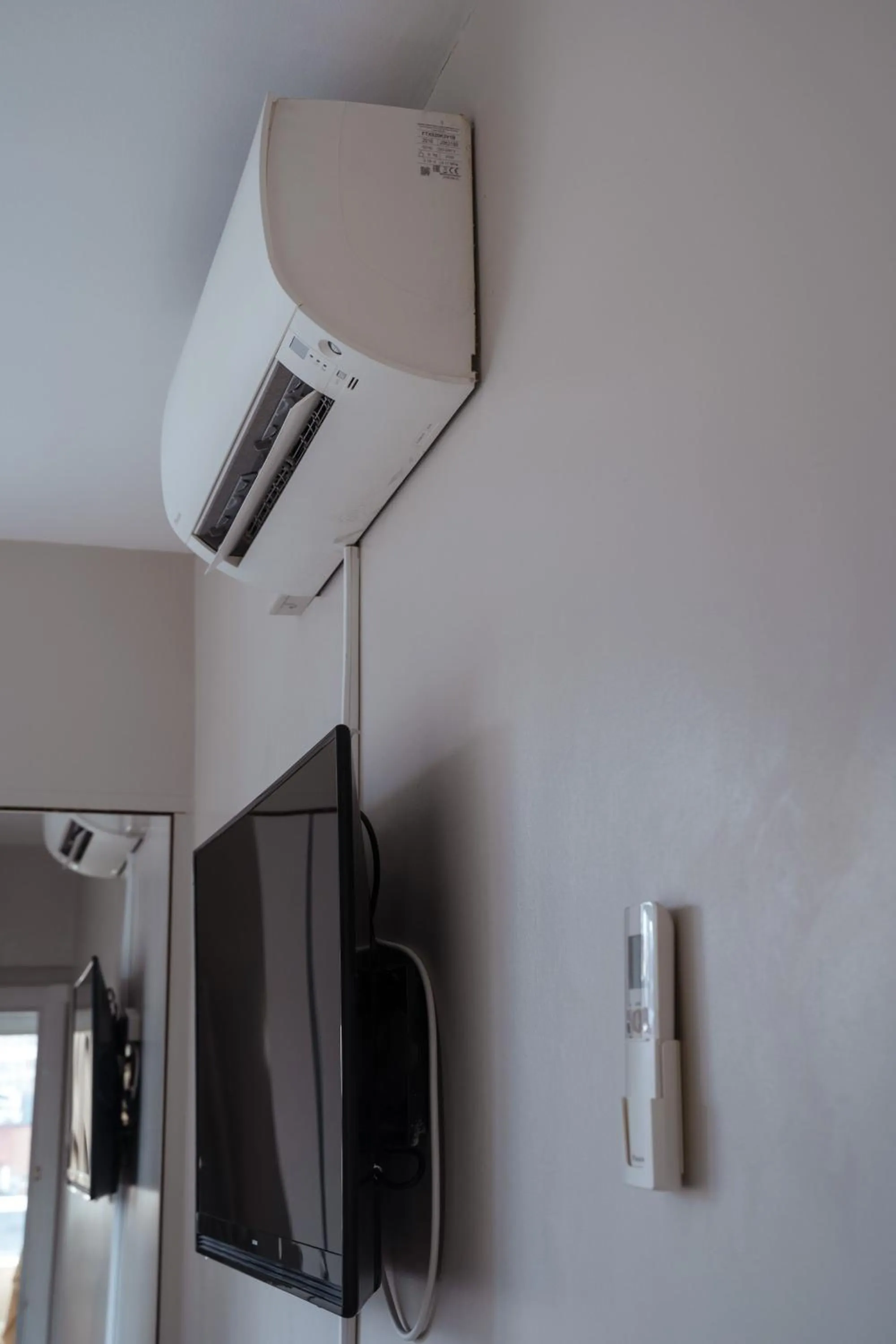 TV and multimedia in Park Lane Apartments Crawford Place