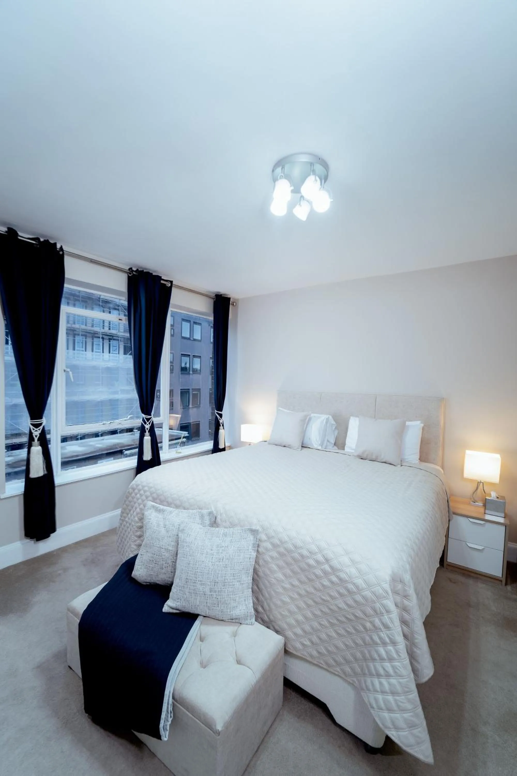 Bed in Park Lane Apartments Crawford Place