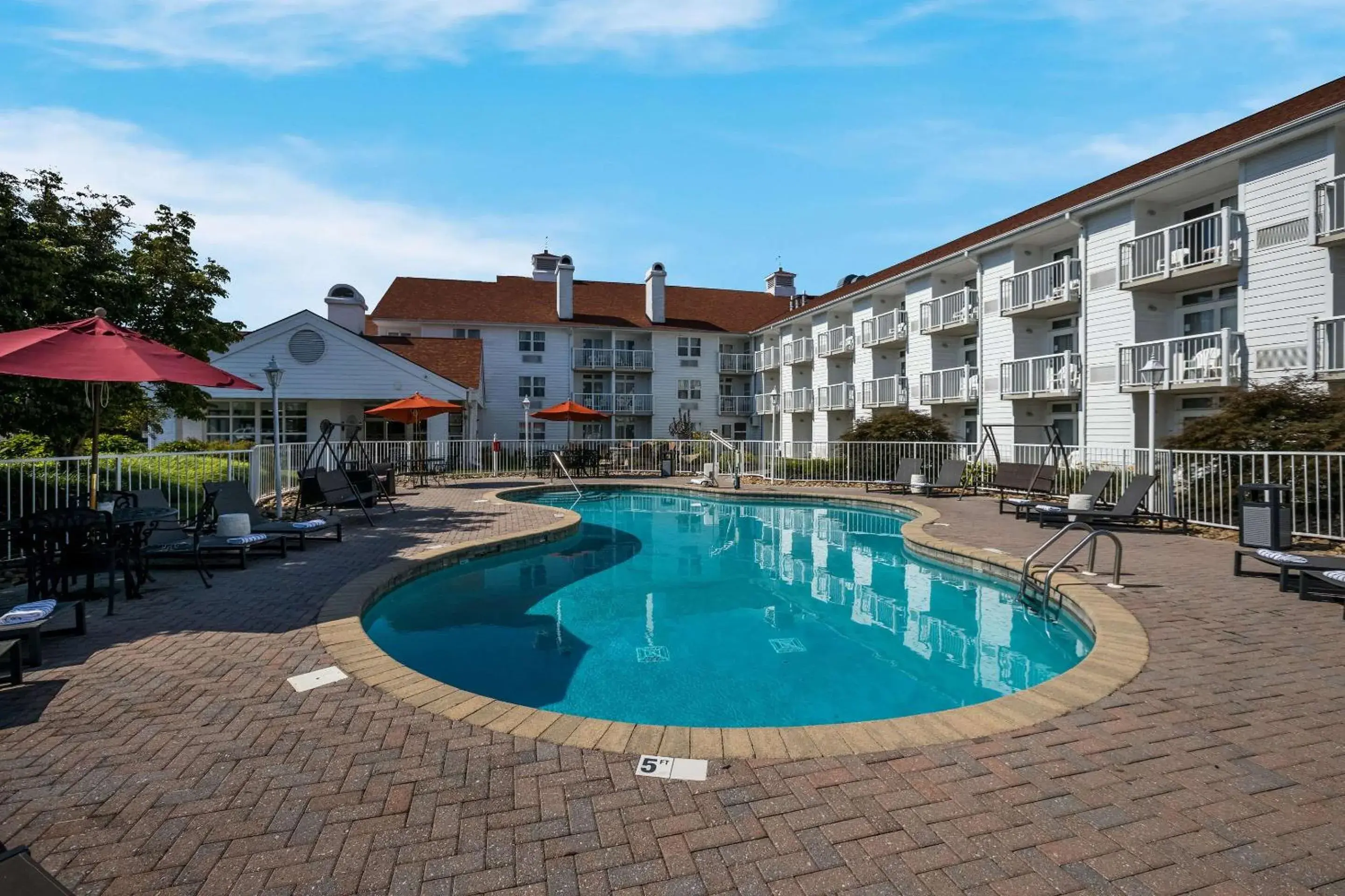 Swimming pool in The Inn at Apple Valley, an Ascend Collection Hotel Swimming pool in The Inn at Apple Valley, an Ascend Collection Hotel