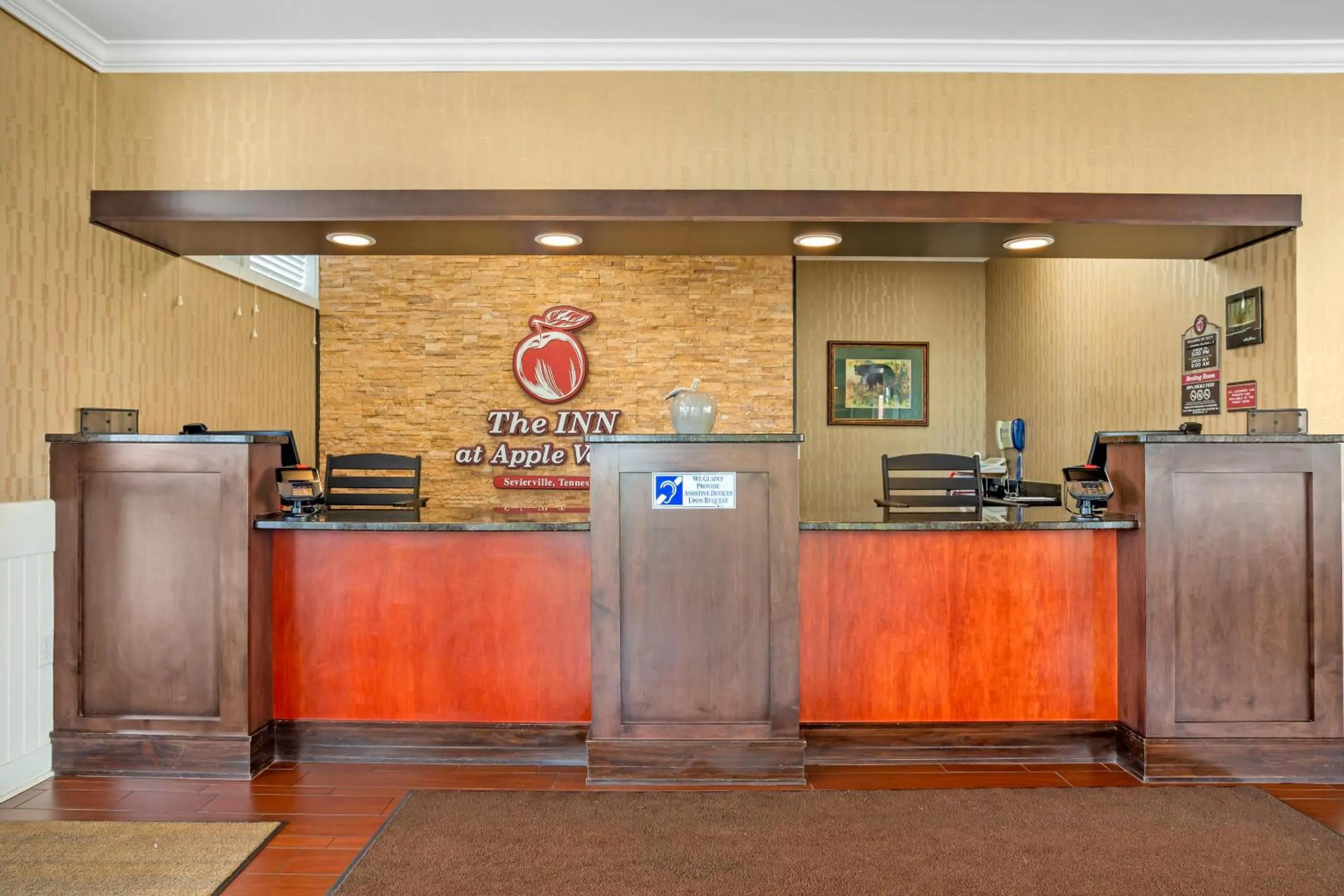 Lobby or reception in The Inn at Apple Valley, an Ascend Collection Hotel