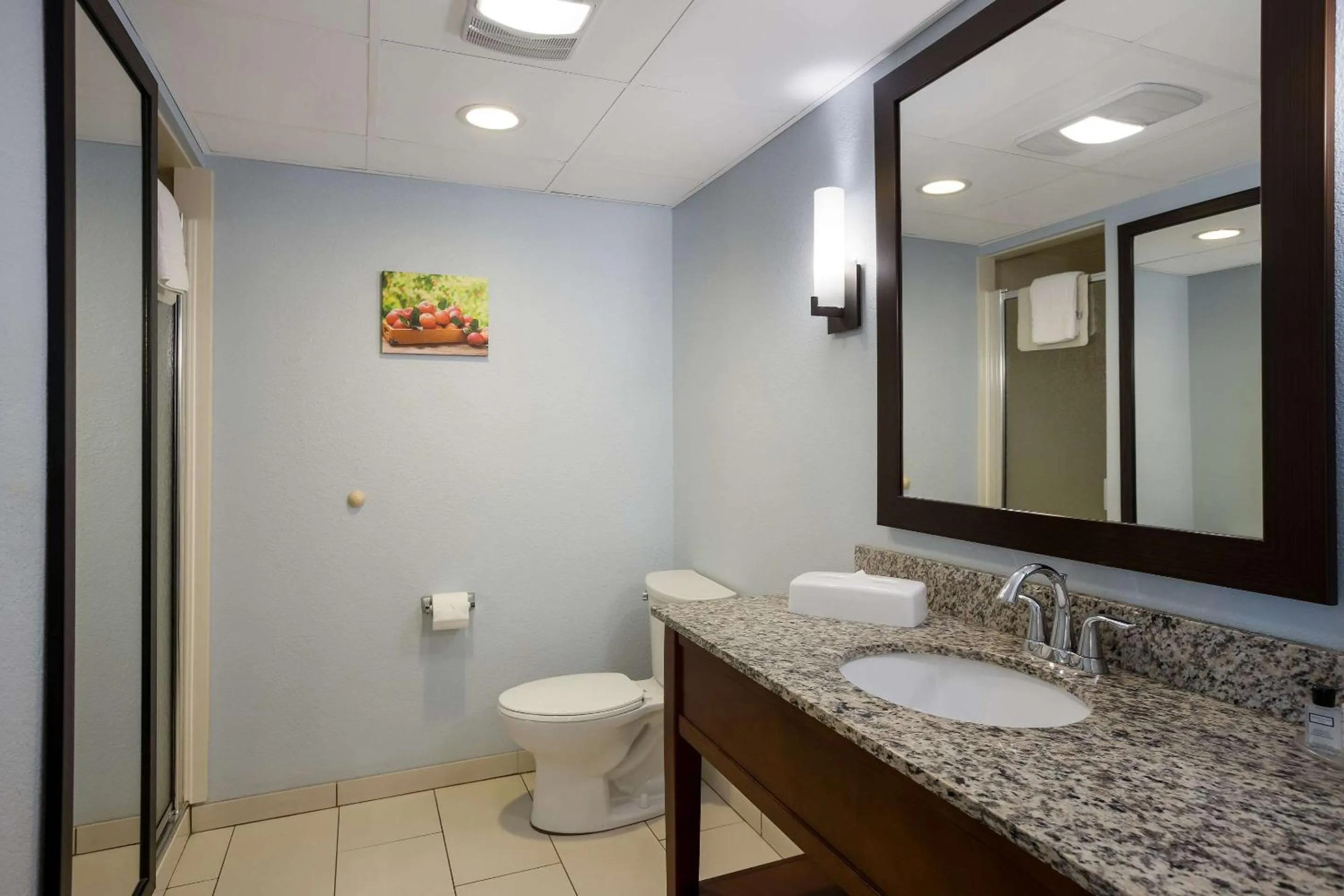 Bedroom in The Inn at Apple Valley, an Ascend Collection Hotel