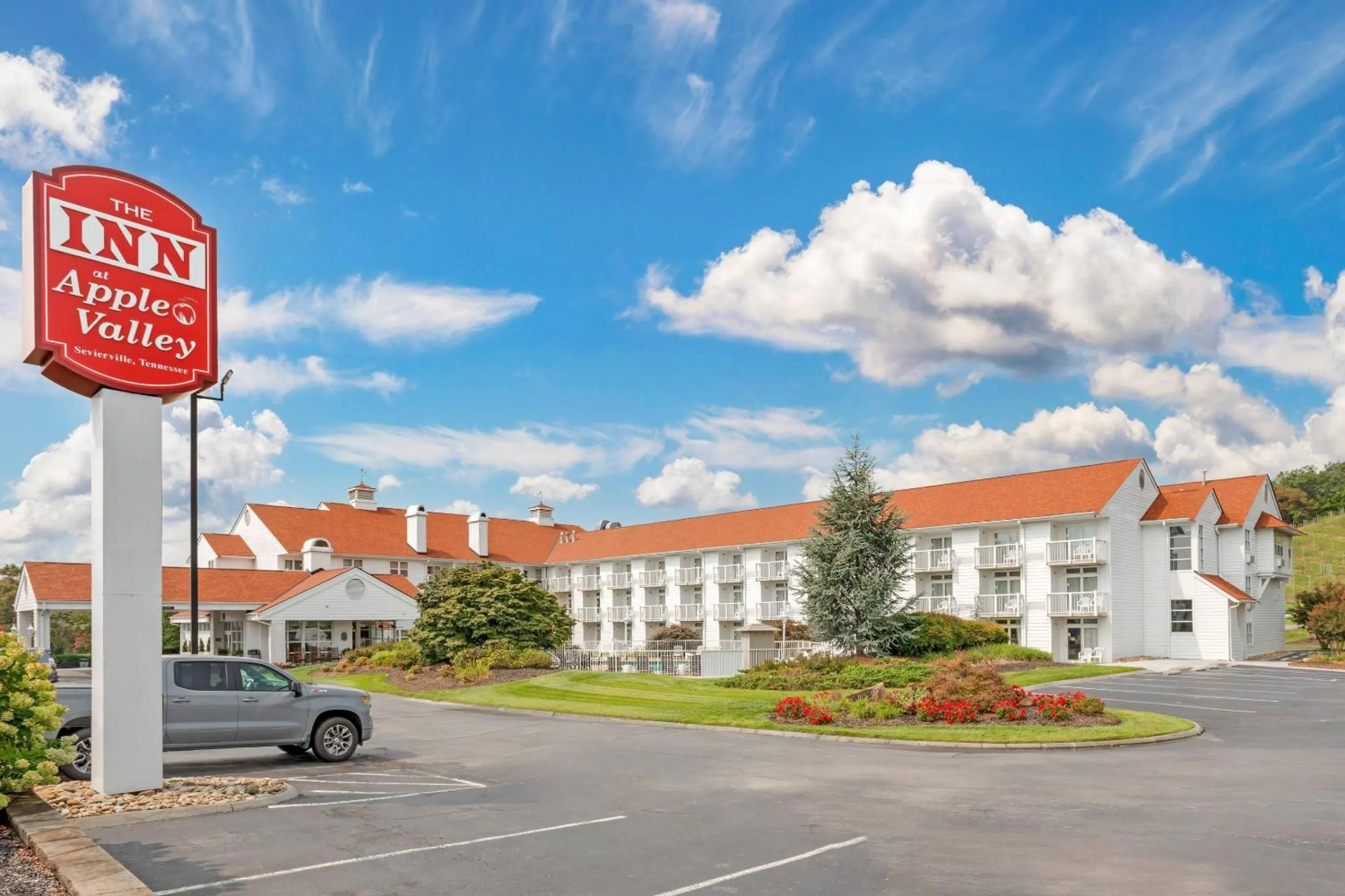 Property building in The Inn at Apple Valley, an Ascend Collection Hotel