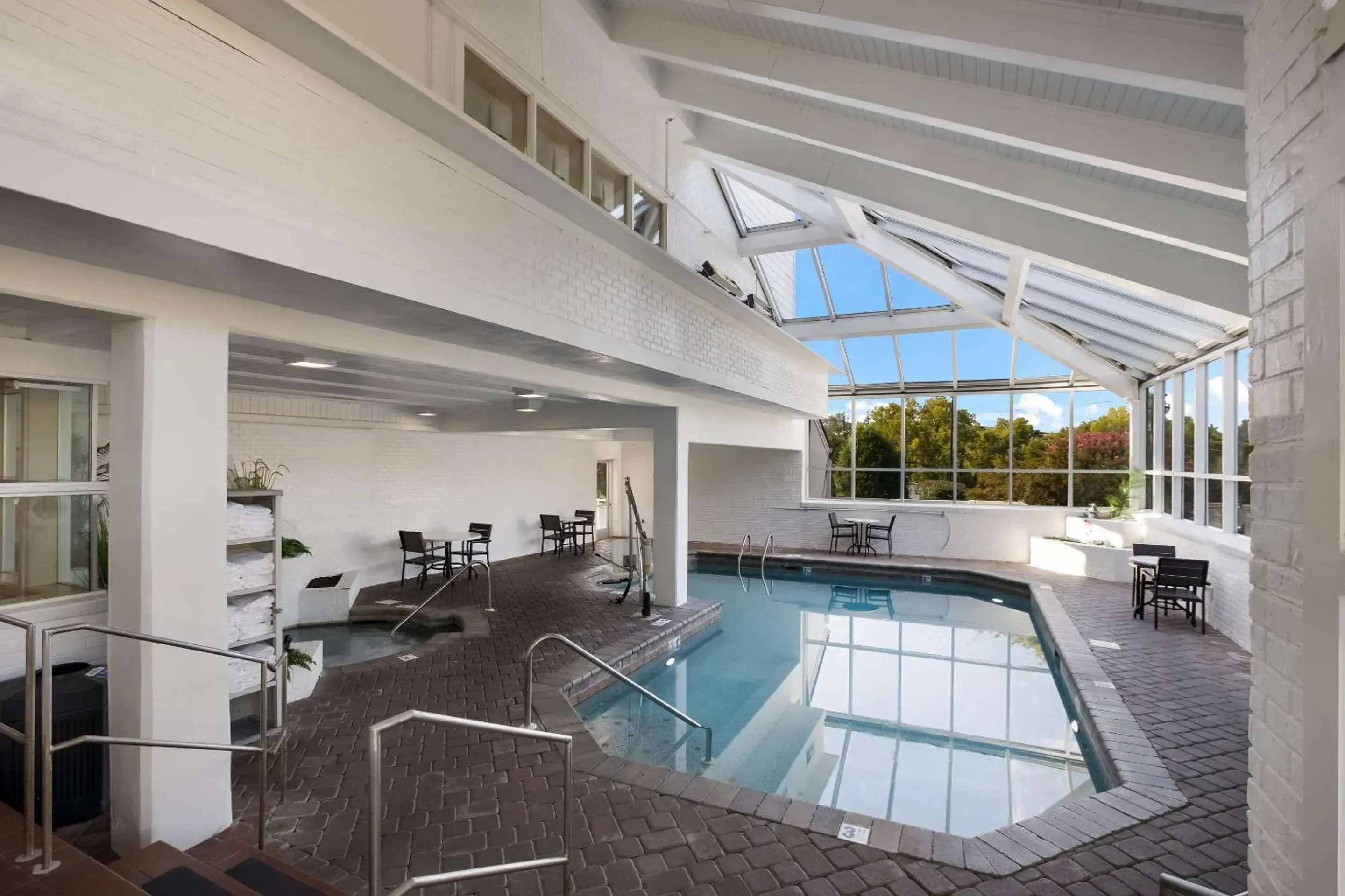 Swimming pool in The Inn at Apple Valley, an Ascend Collection Hotel Swimming pool in The Inn at Apple Valley, an Ascend Collection Hotel