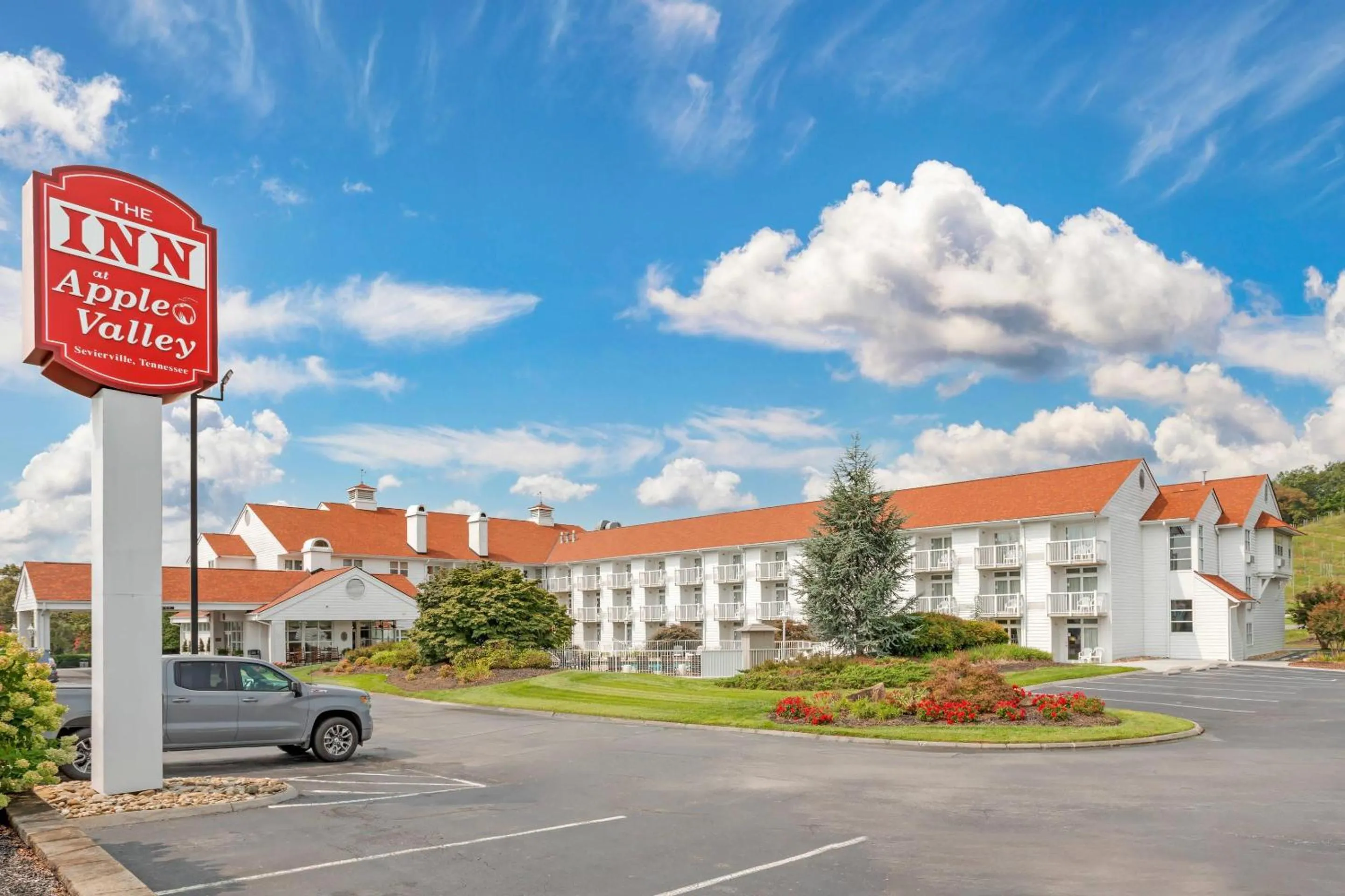 Property building in The Inn at Apple Valley, an Ascend Collection Hotel