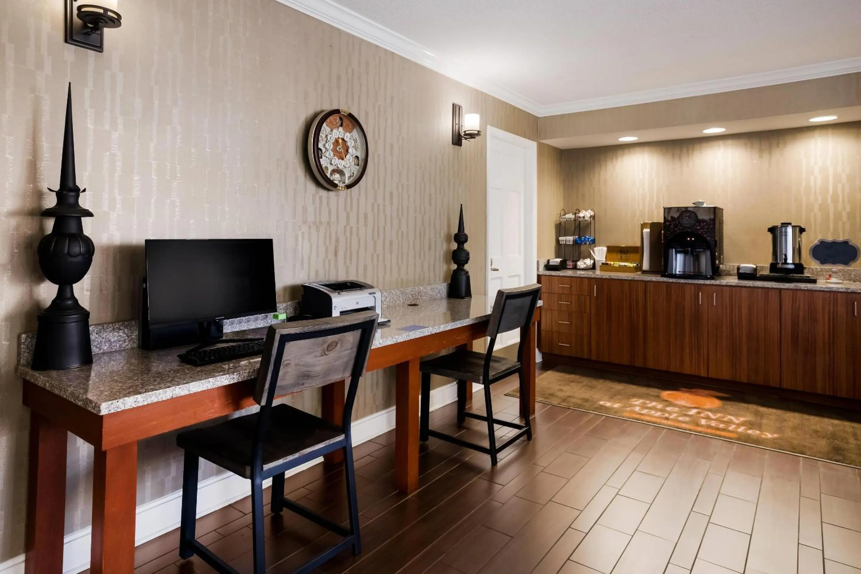 Business facilities in The Inn at Apple Valley, an Ascend Collection Hotel