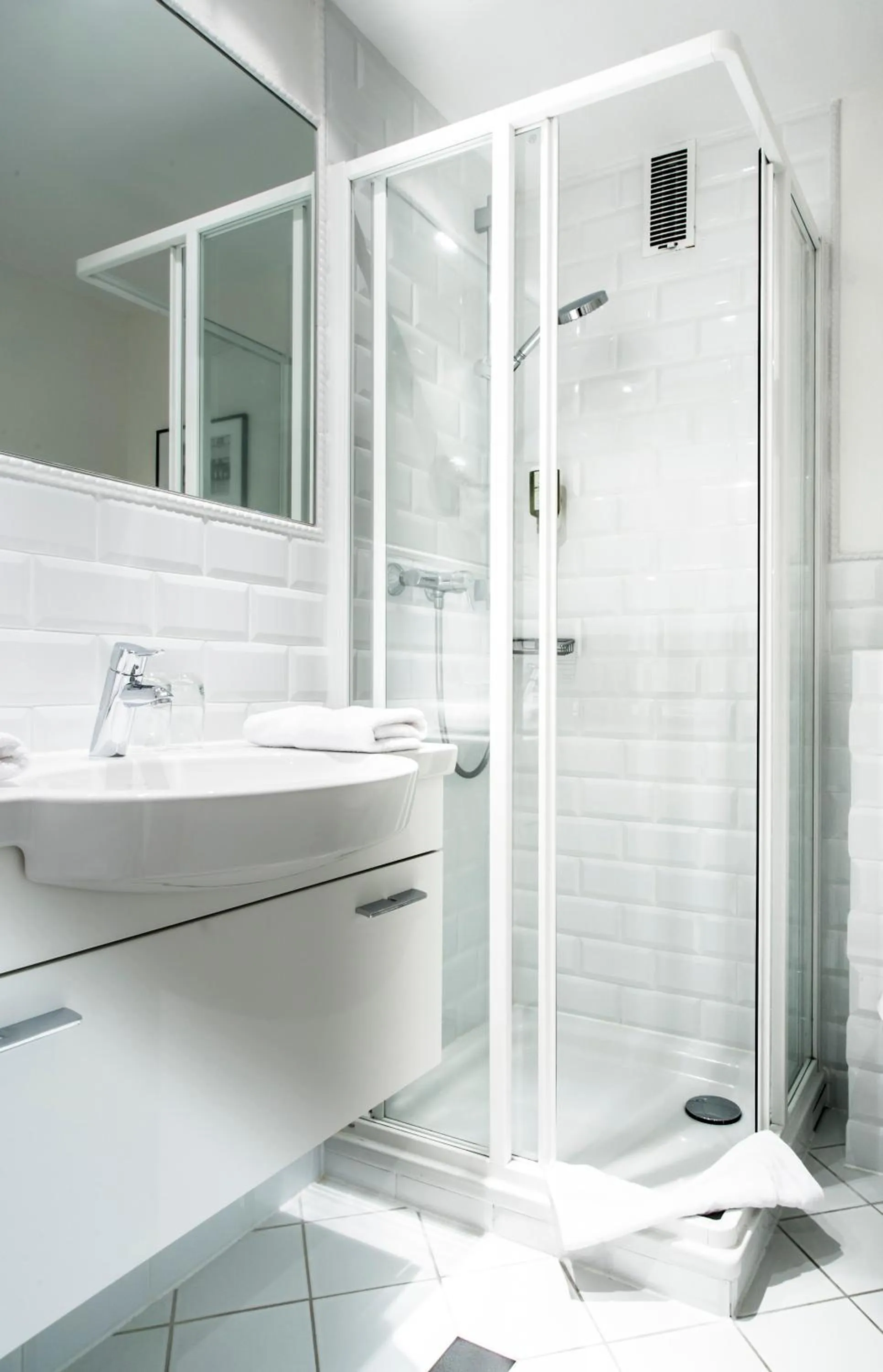 Bathroom in Hotel & Restaurant Sonne