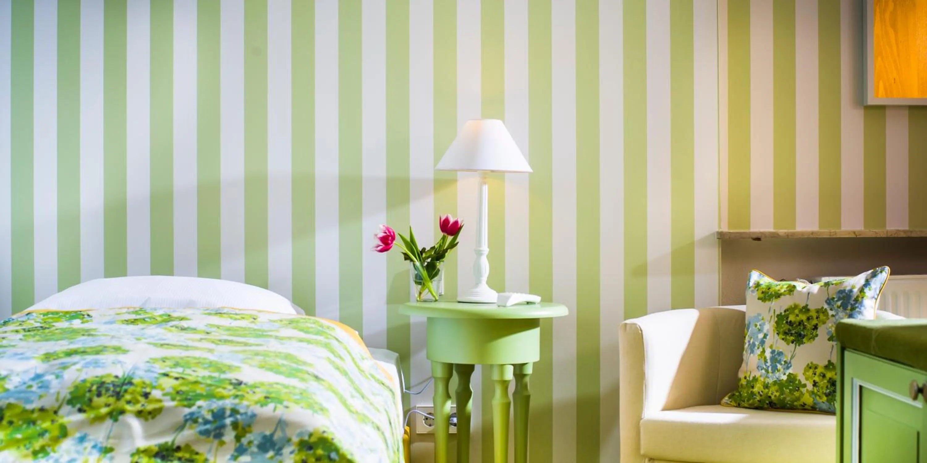 Bed in Hotel & Restaurant Sonne