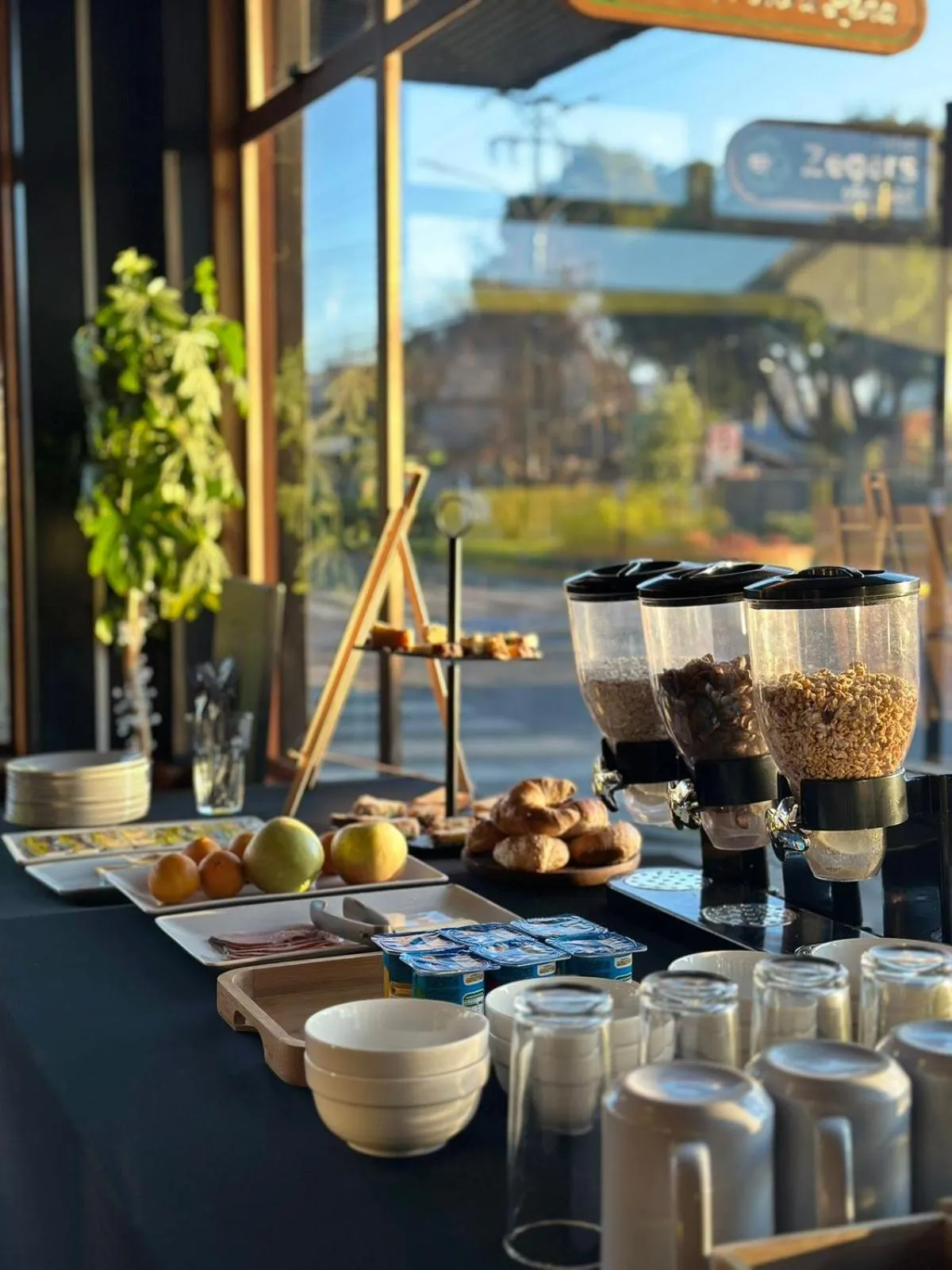 Breakfast in Hotel Boutique WenuPillan