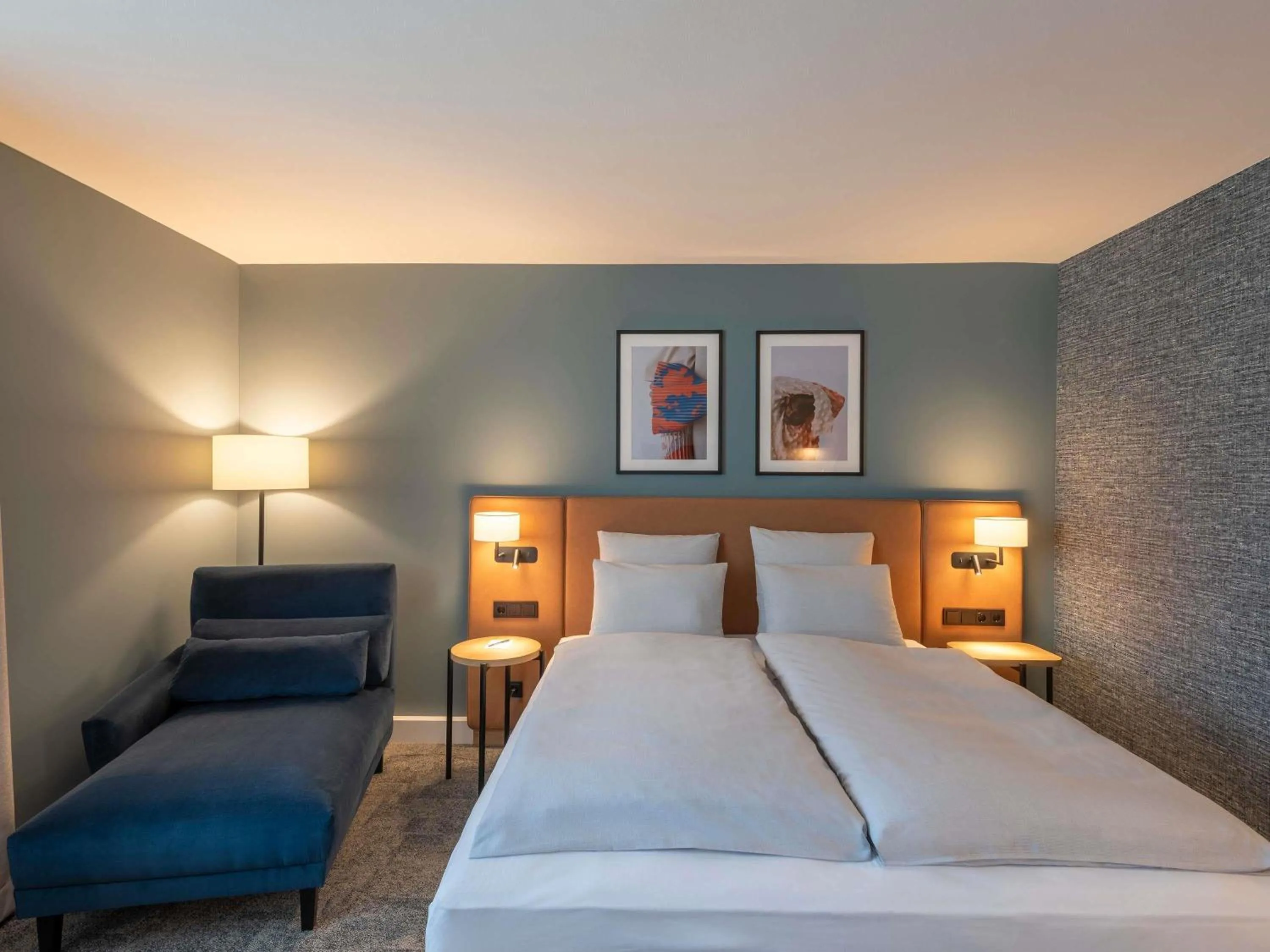 Bedroom, Bed in Mercure Parkhotel Mönchengladbach