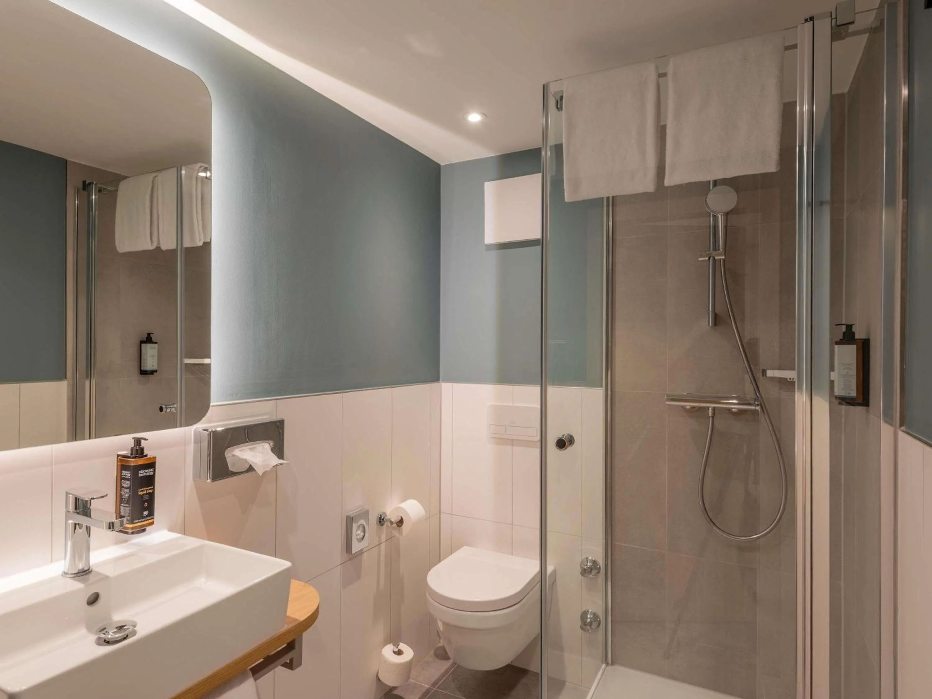 Bedroom in Mercure Parkhotel Mönchengladbach