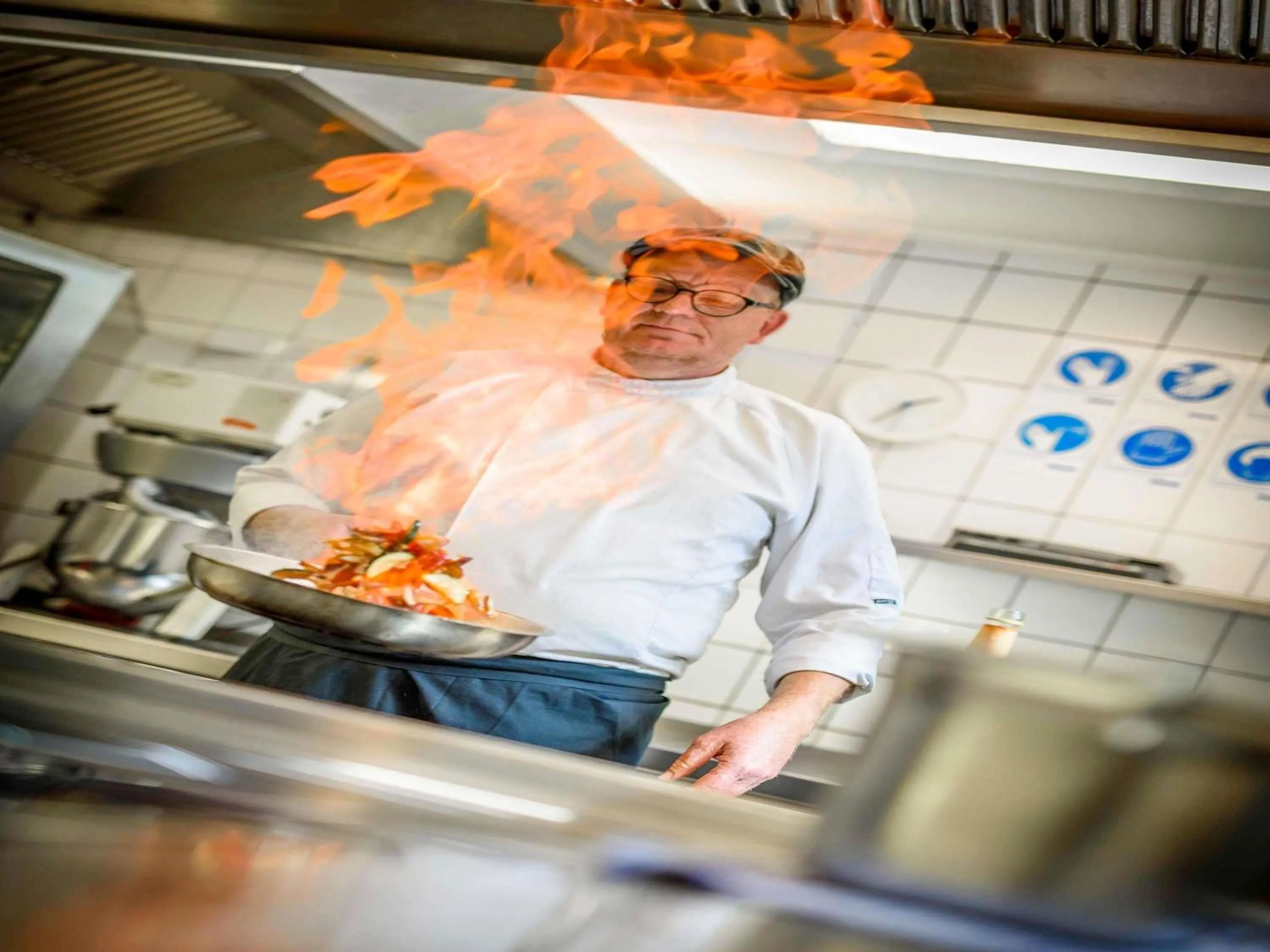 Restaurant/places to eat in Mercure Parkhotel Mönchengladbach