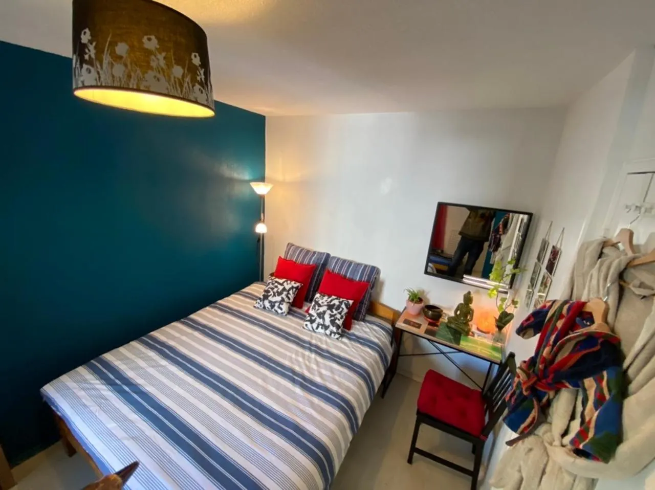 Bedroom, Bed in Les Meublés les Dômes du Parc