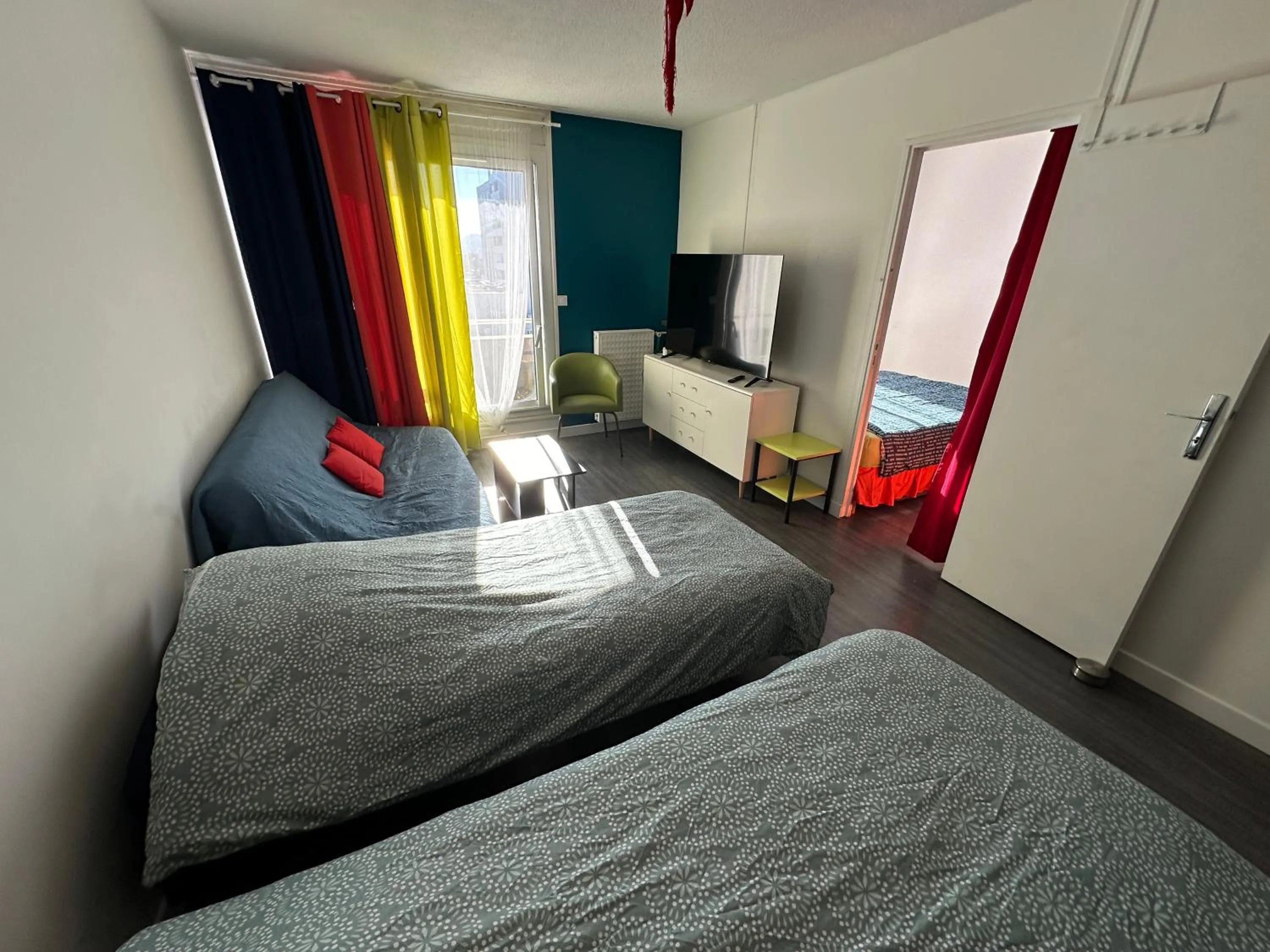 Bedroom, Bed in Les Meublés les Dômes du Parc