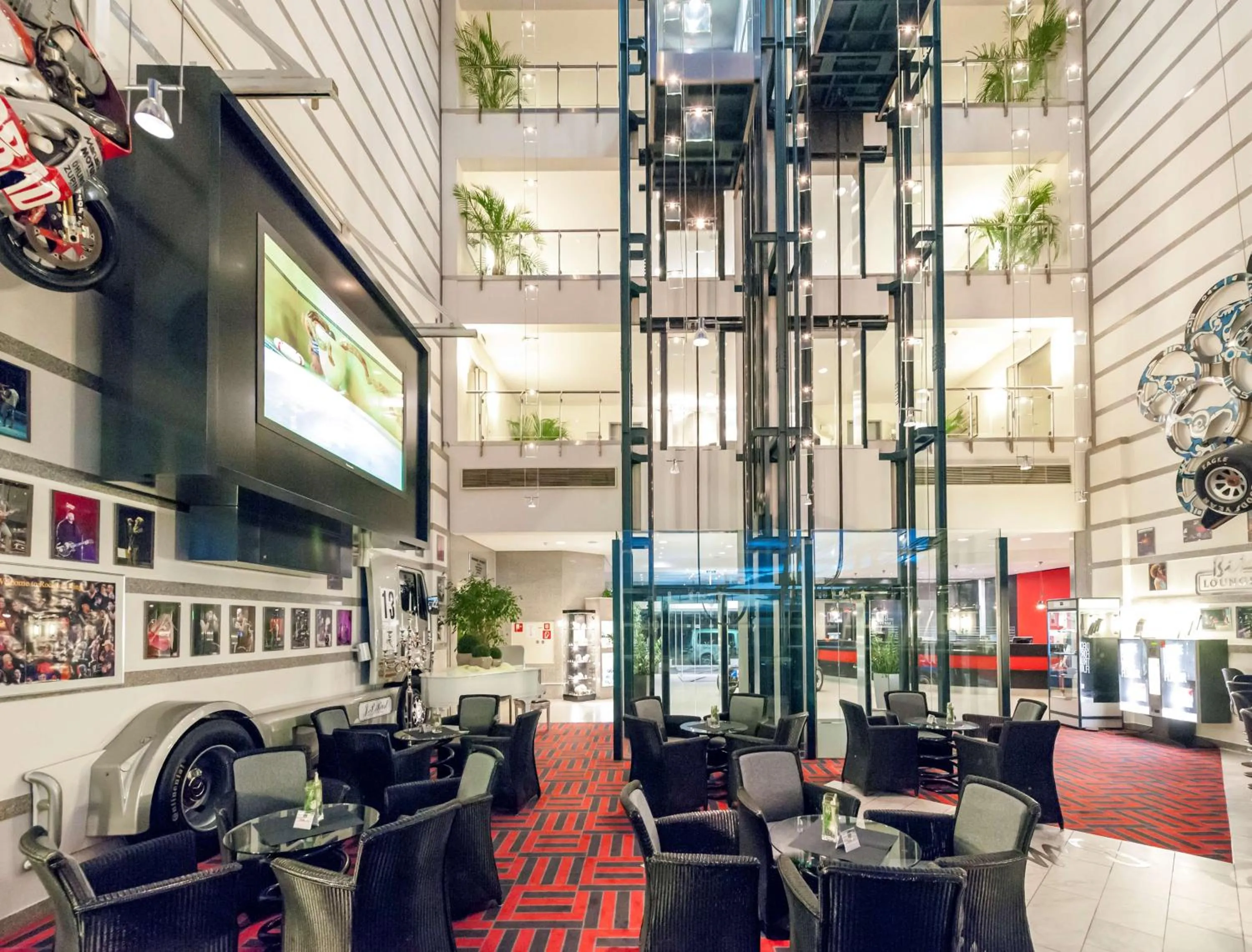 Lobby or reception in Dorint Am Nürburgring Hocheifel