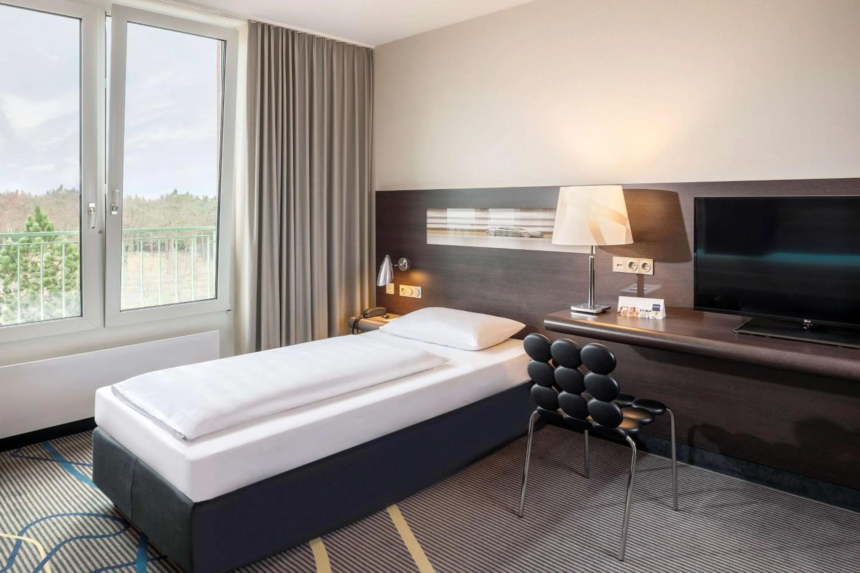 TV and multimedia, Bed in Dorint Am Nürburgring Hocheifel