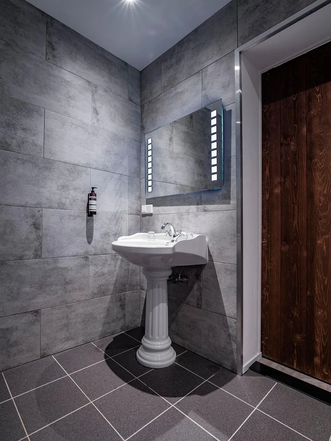 Bathroom in Hotel Joli Bergen