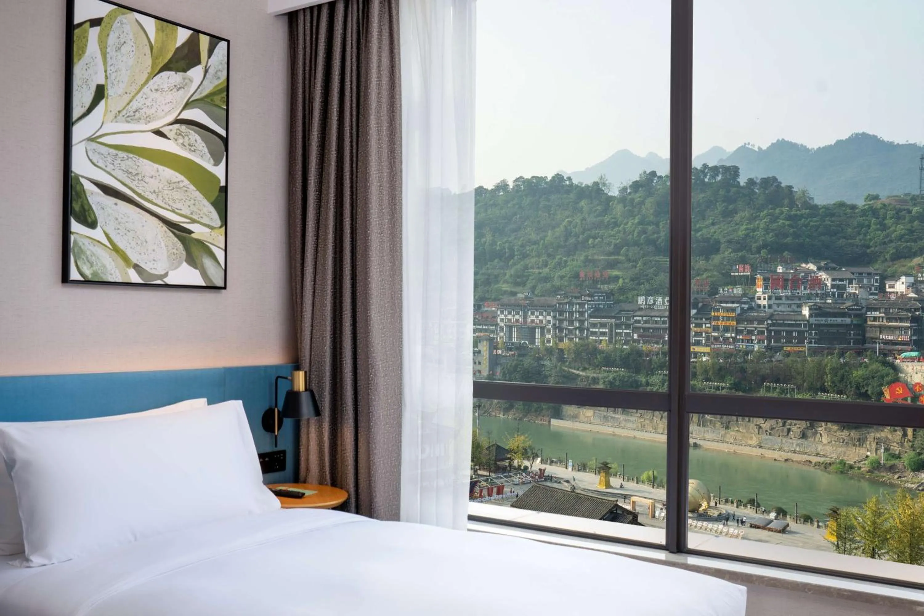Bed in Hilton Garden Inn Guizhou Maotai Town