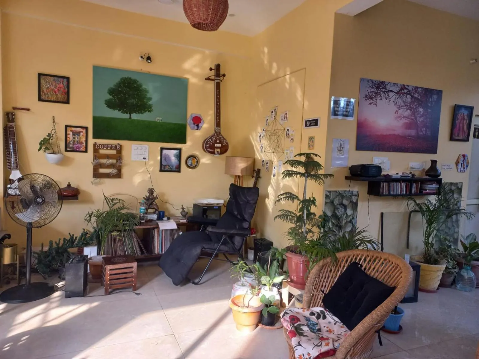 Lobby or reception in Devi music ashram