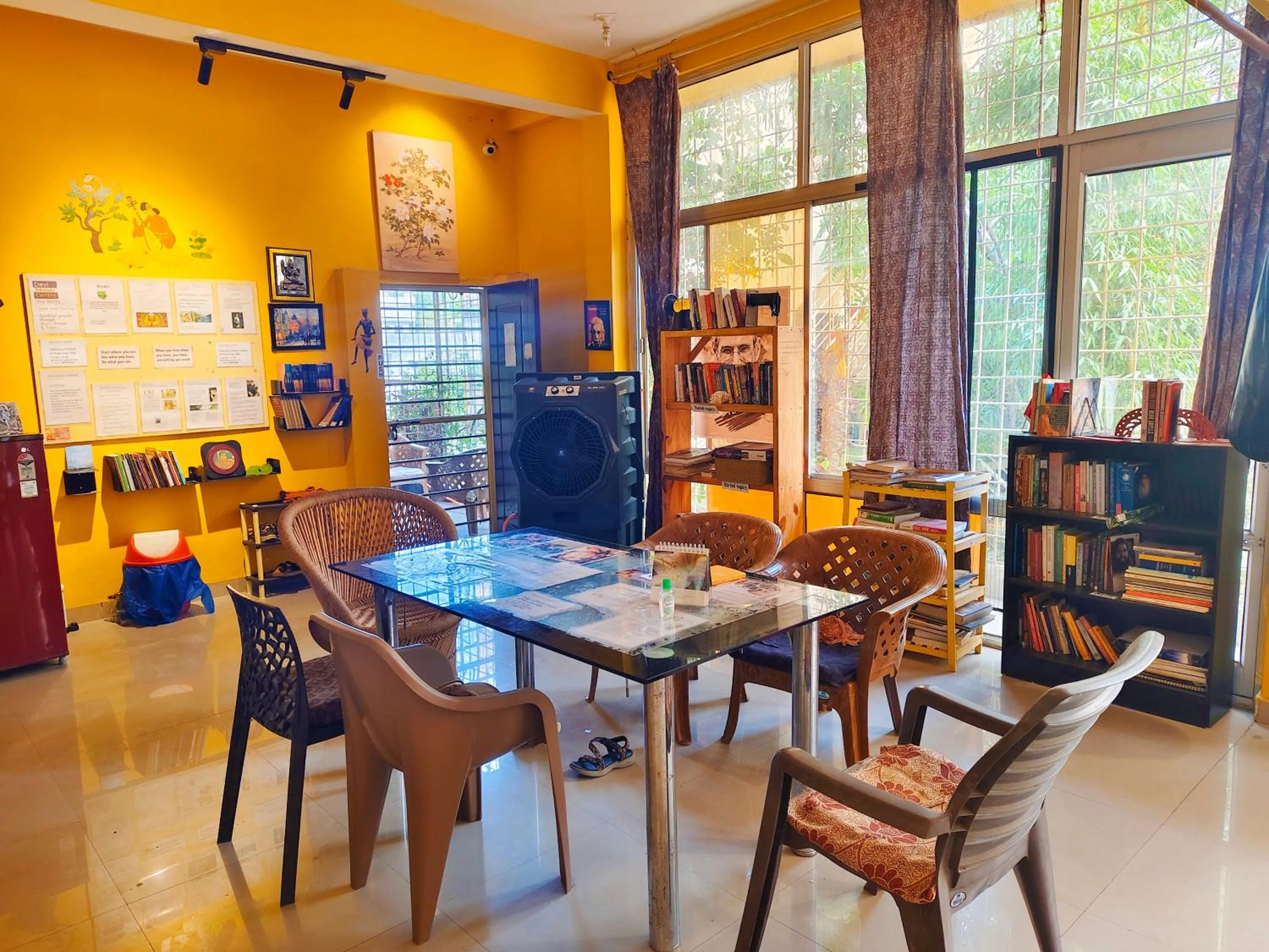 Library in Devi music ashram