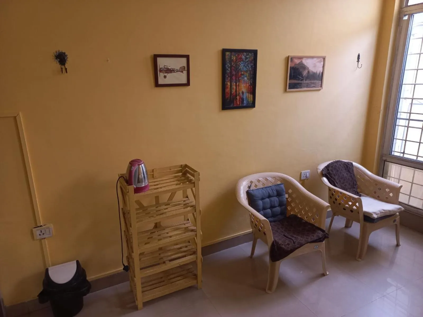 Bedroom in Devi music ashram
