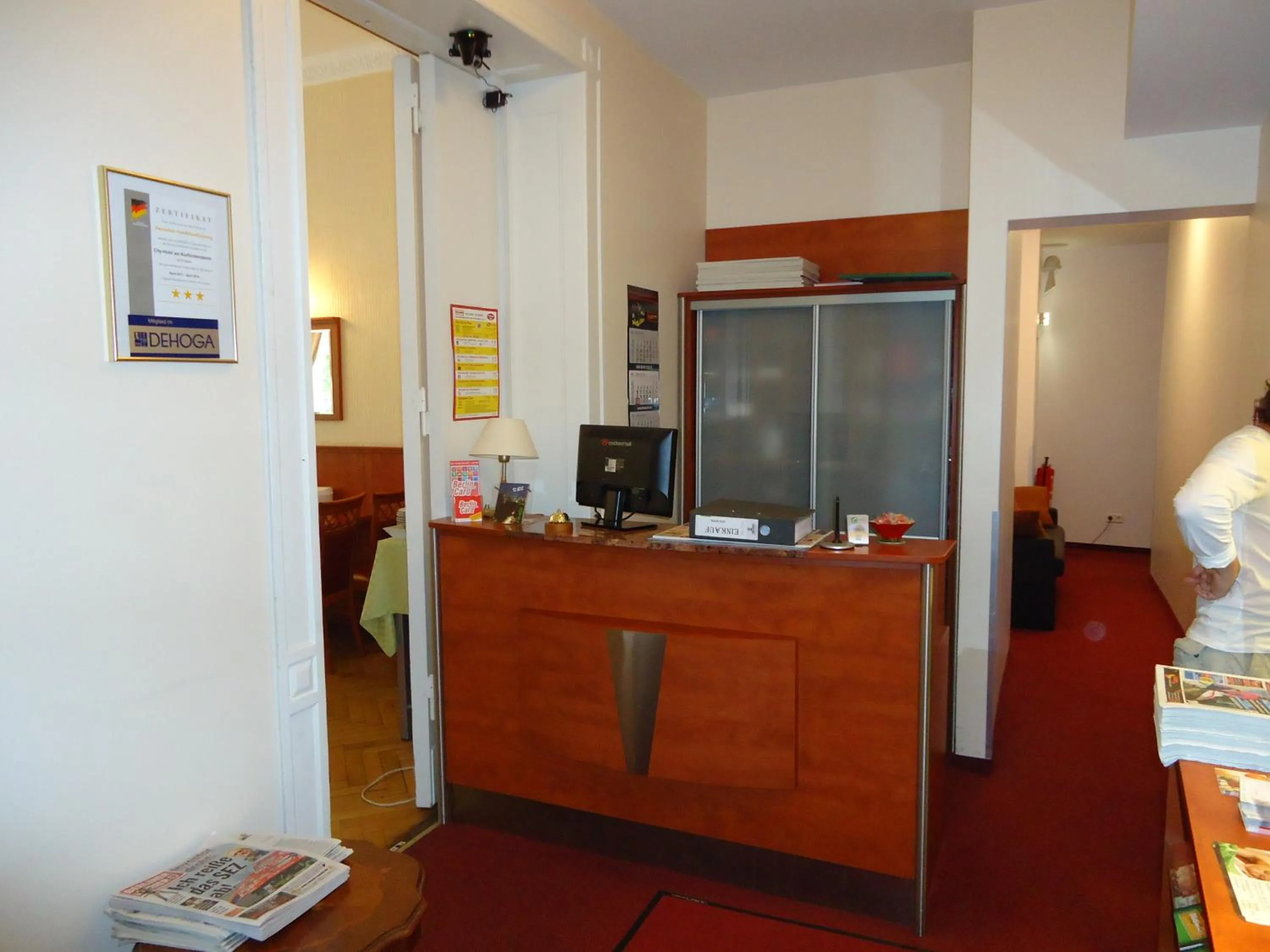 Lobby or reception in City Hotel am Kurfürstendamm