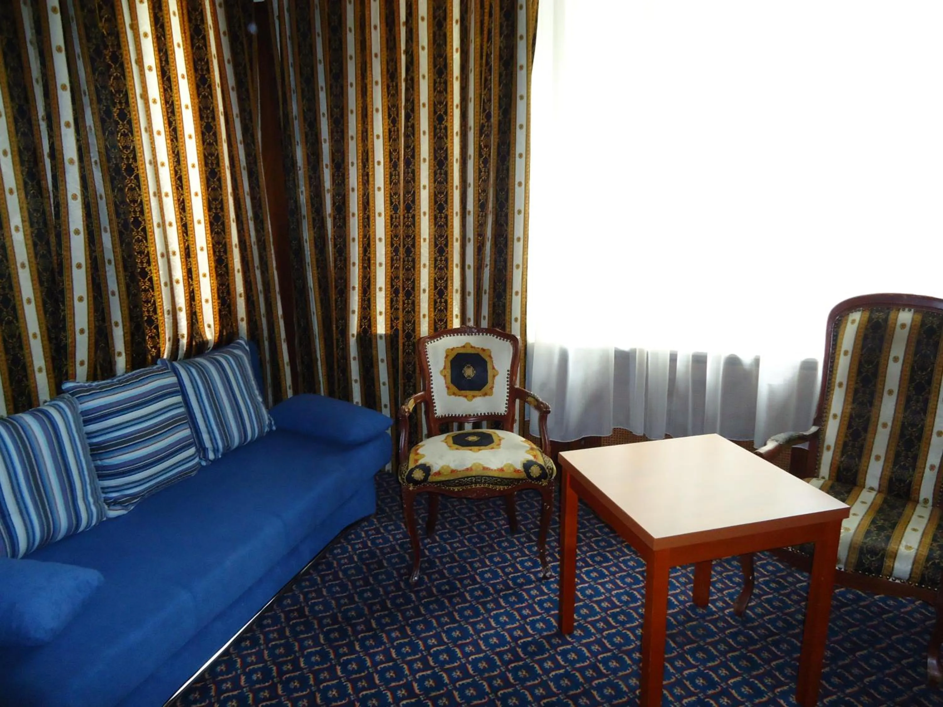 Seating area in City Hotel am Kurfürstendamm