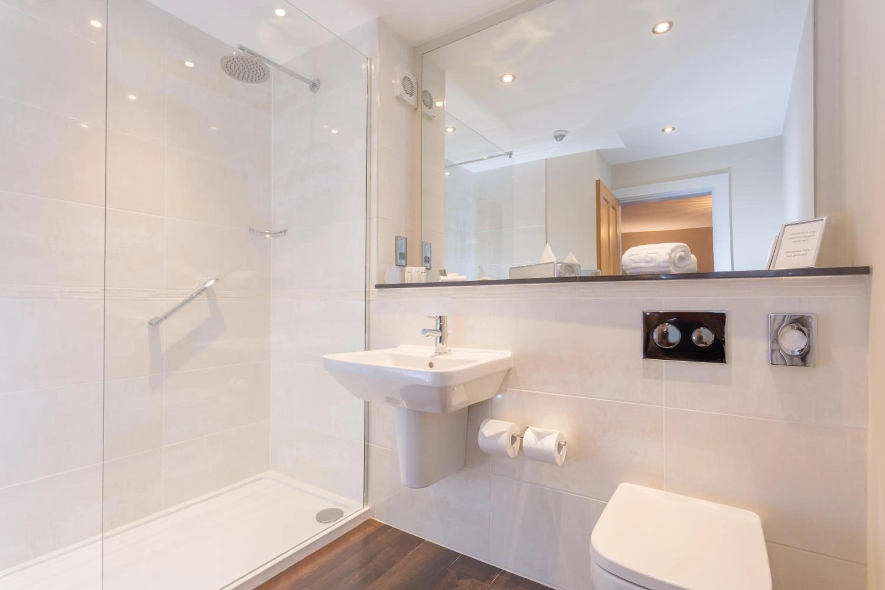 Shower in Barton Hall Hotel & Spa