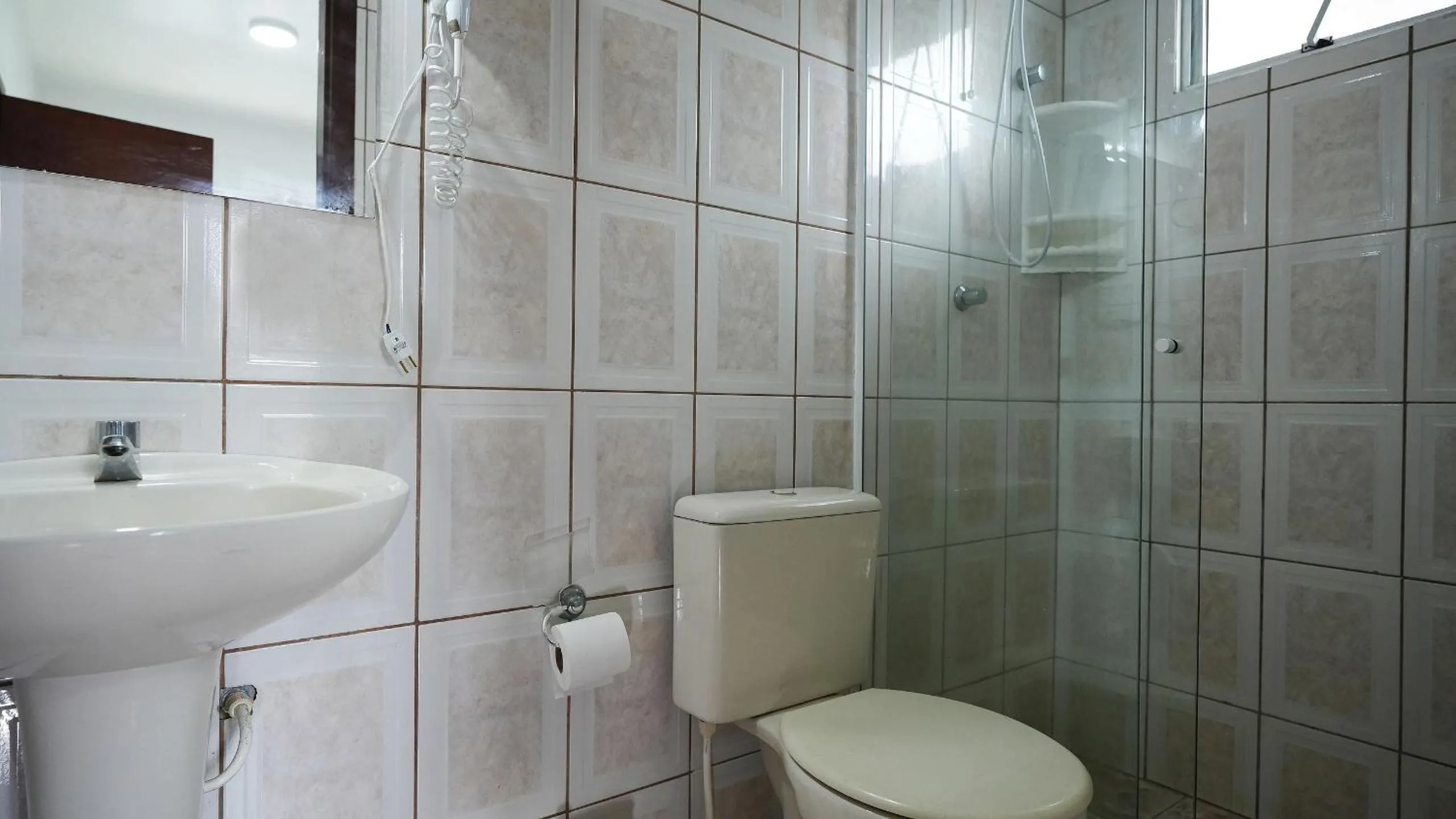 Residencial Adolfo - Mestre Naro