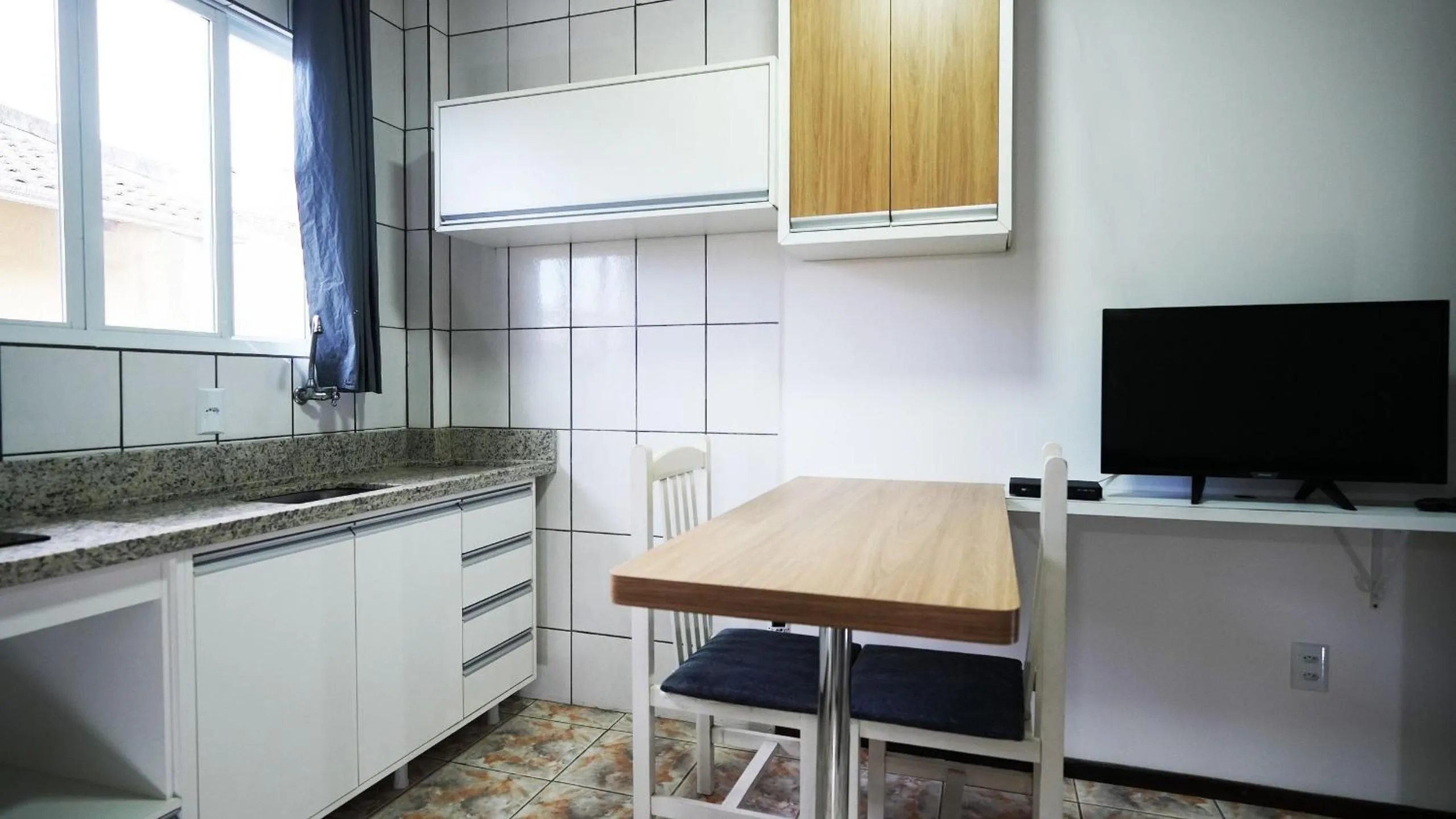 Residencial Adolfo - Mestre Naro