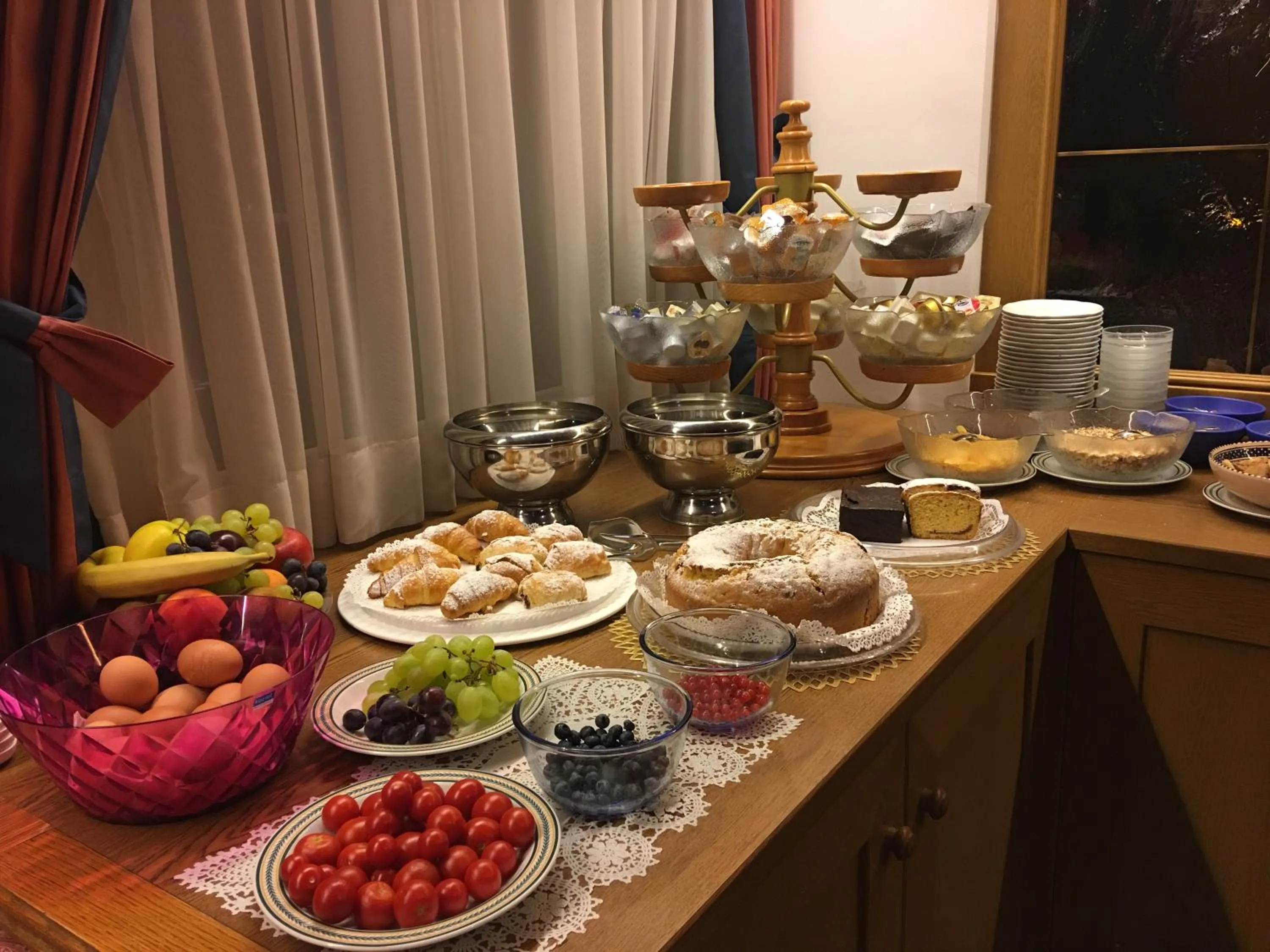 Food and drinks in Garni Toni