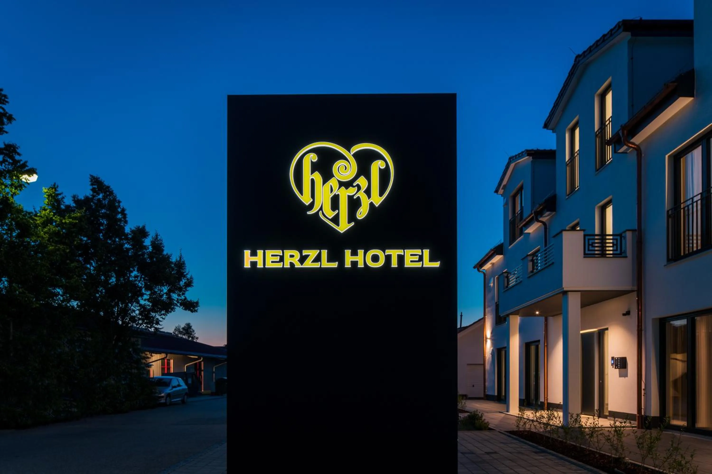 Property building in Herzl Hotel bei Erding