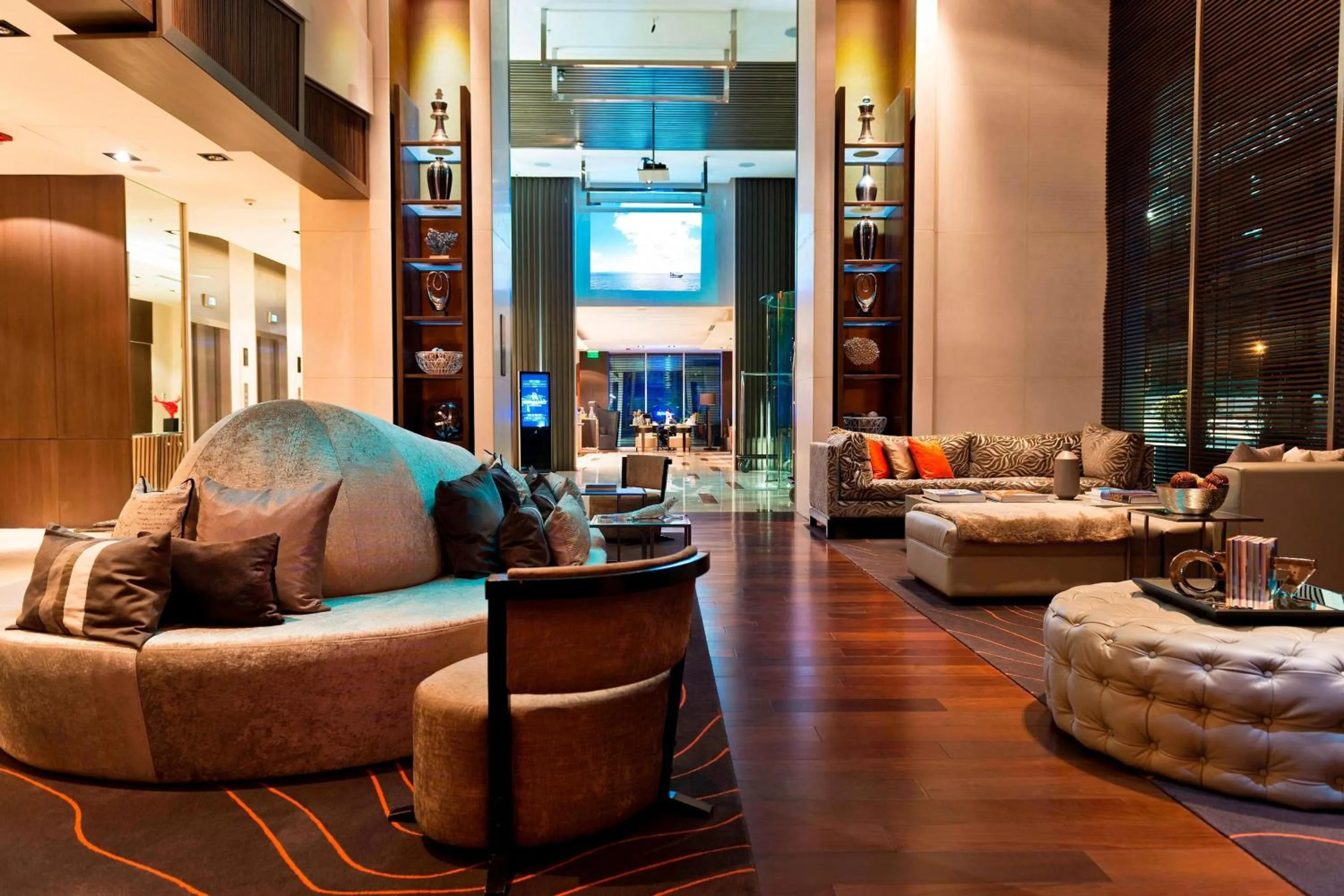 Lounge or bar in Renaissance Santiago by Marriott