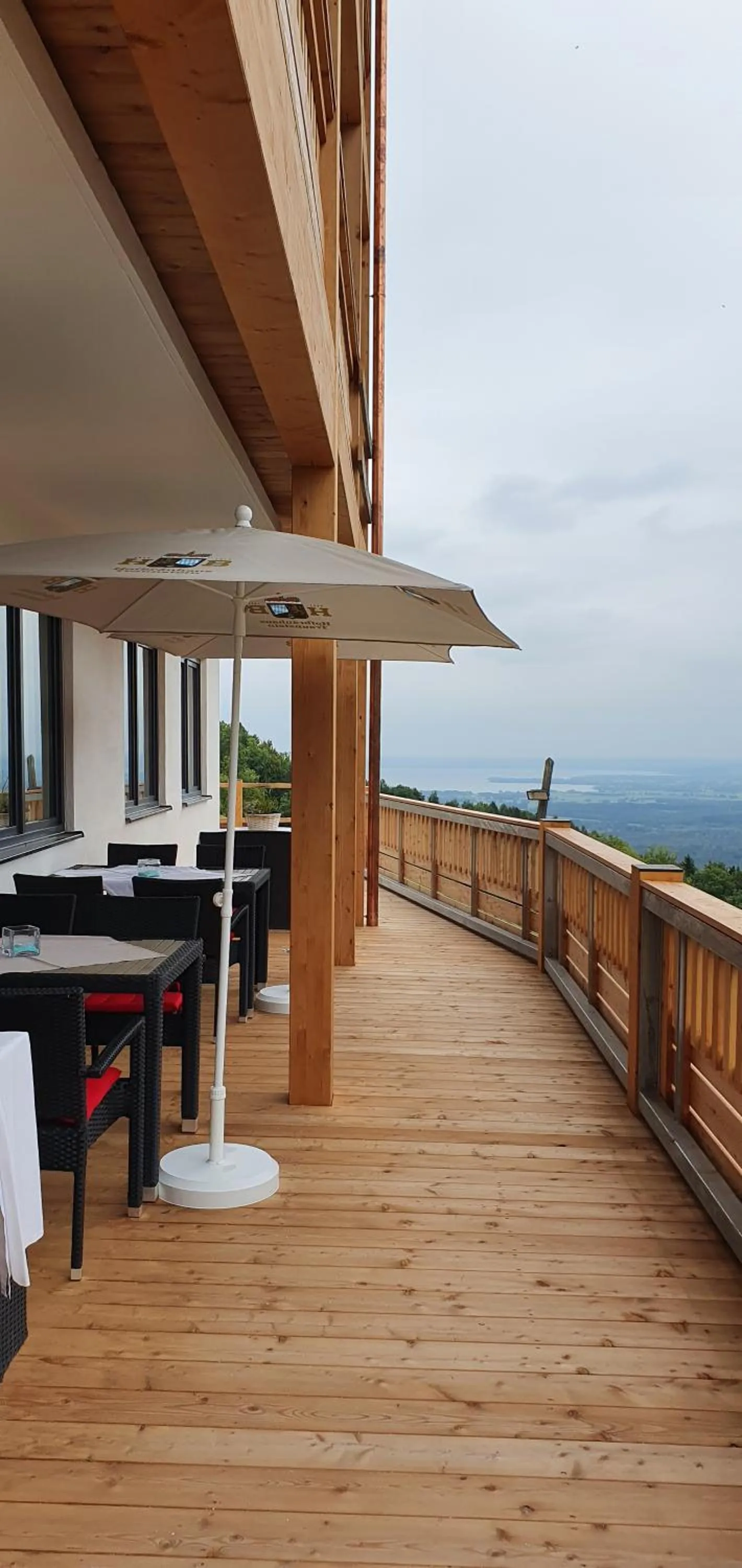 Restaurant/places to eat in Berghotel & Chalets Adersberg Chiemgau Card kostenfrei