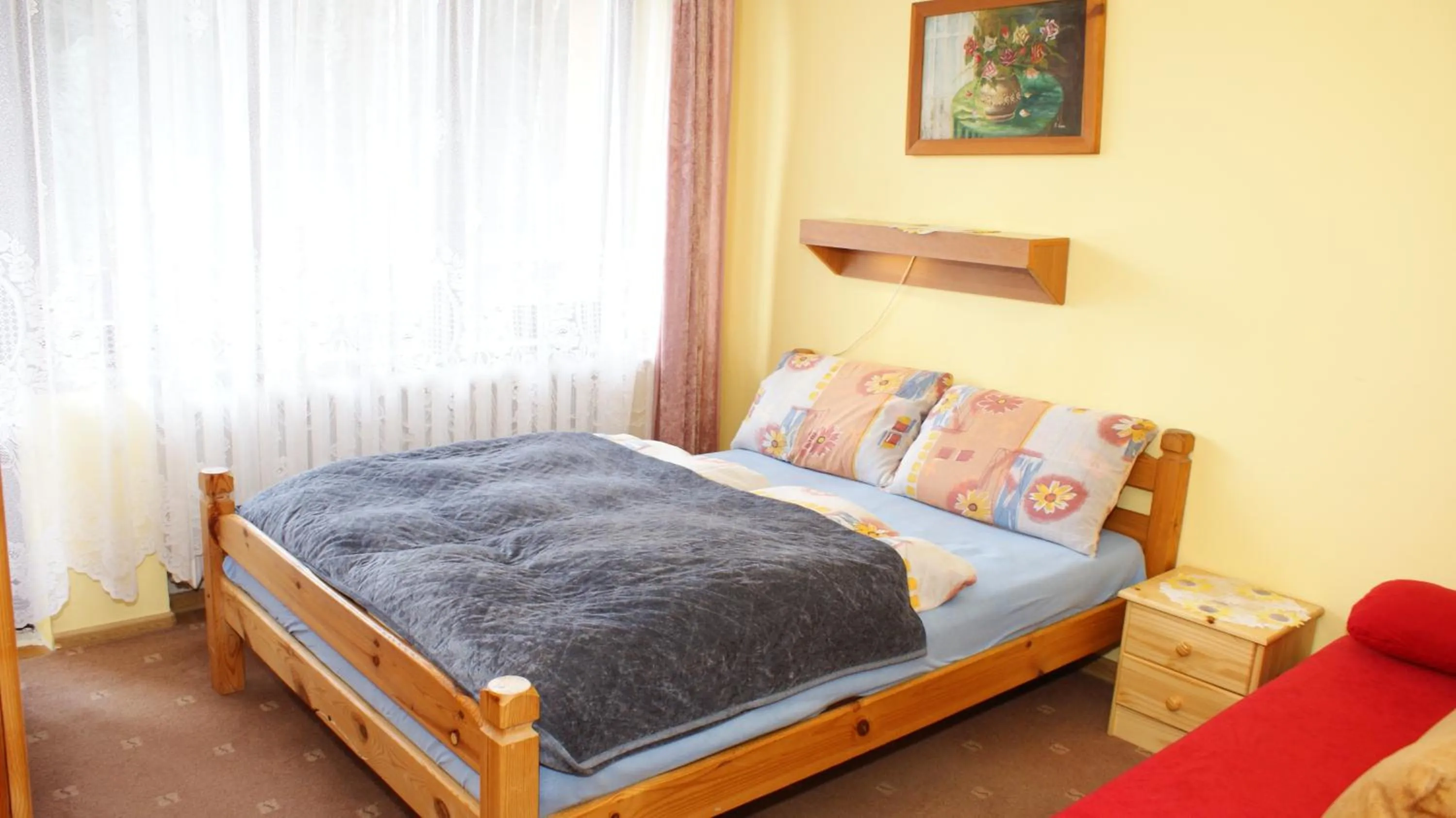 Photo of the whole room, Bed in Willa Andromeda