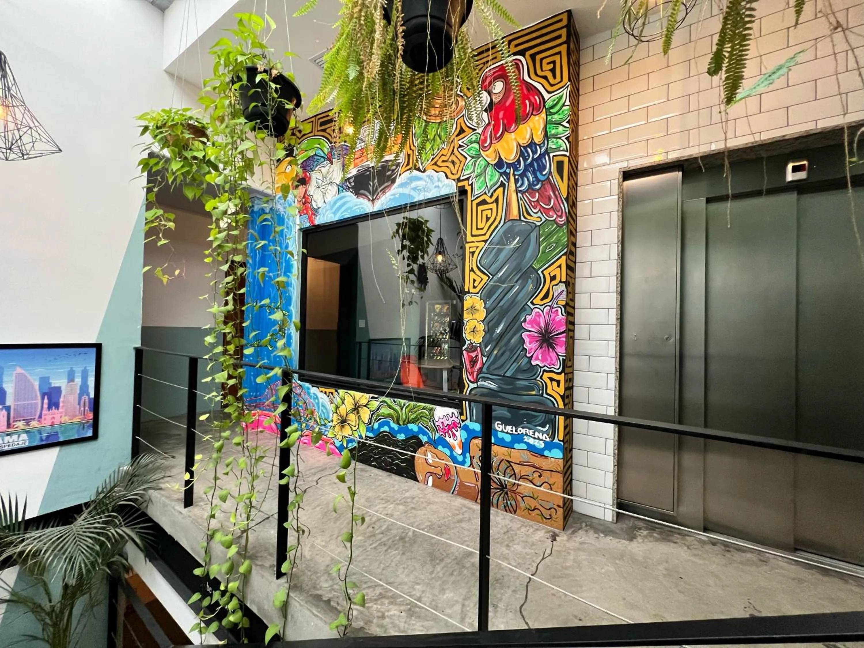 Area and facilities in Canova