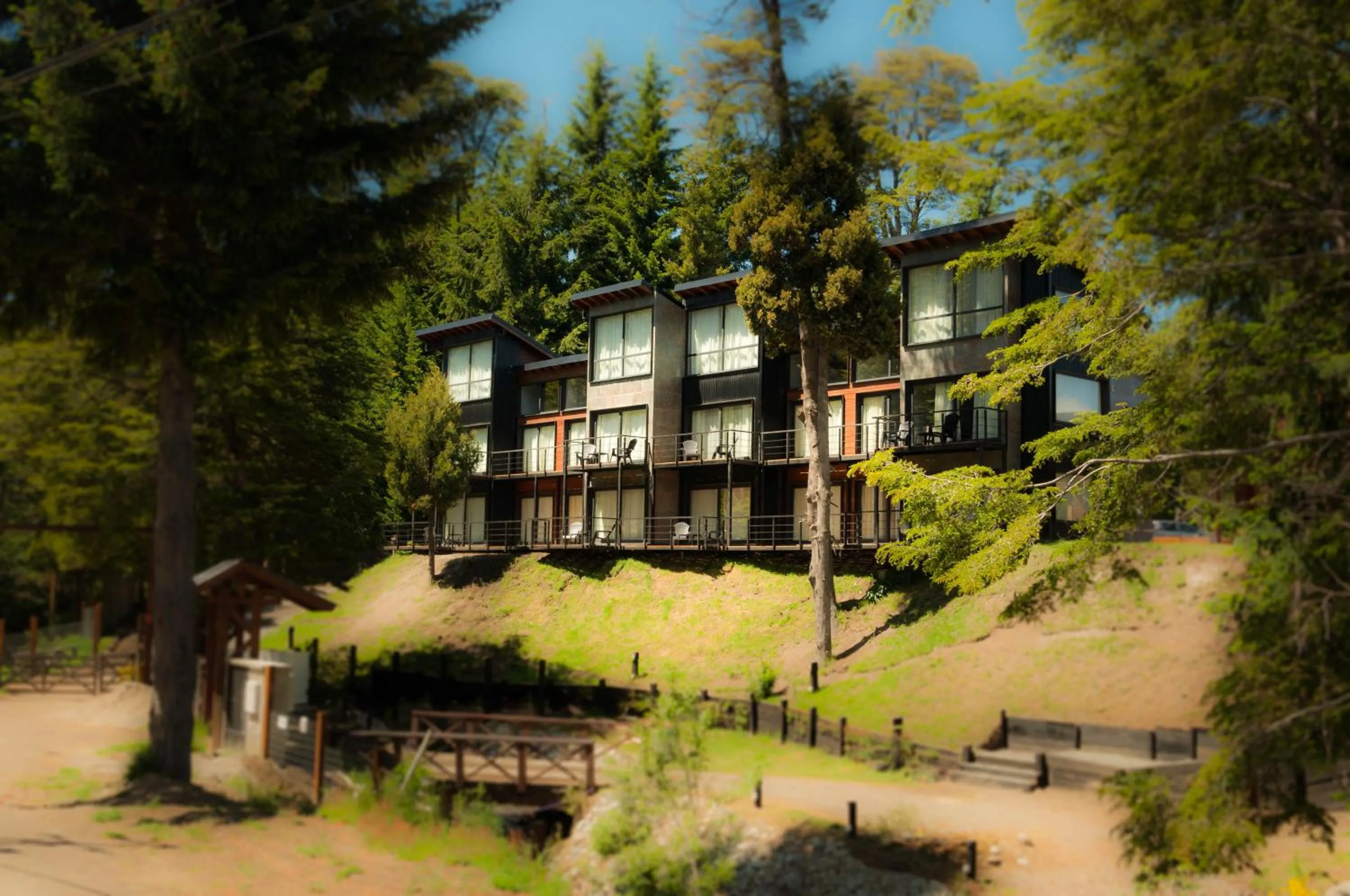 Property building in Las Aguas Río Bonito