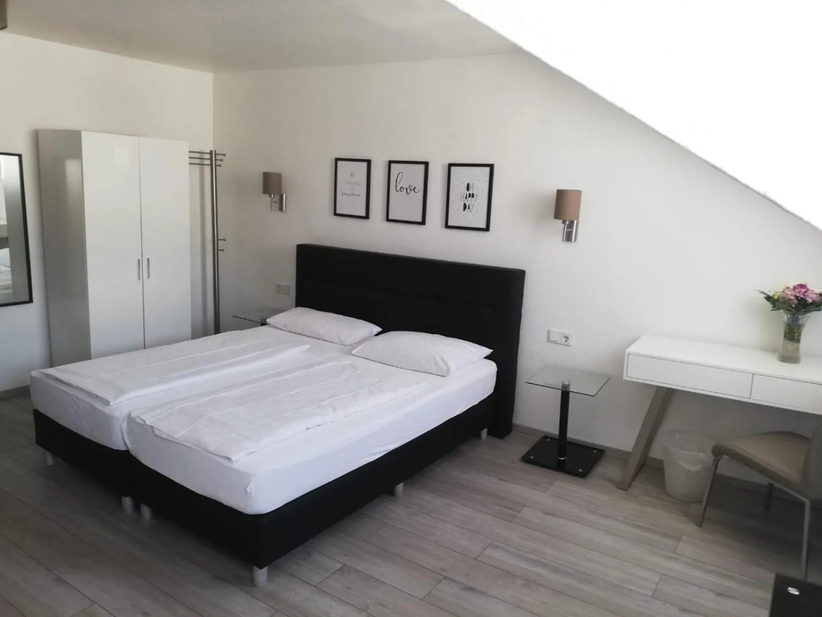 Bed in Hotel Luisenhof
