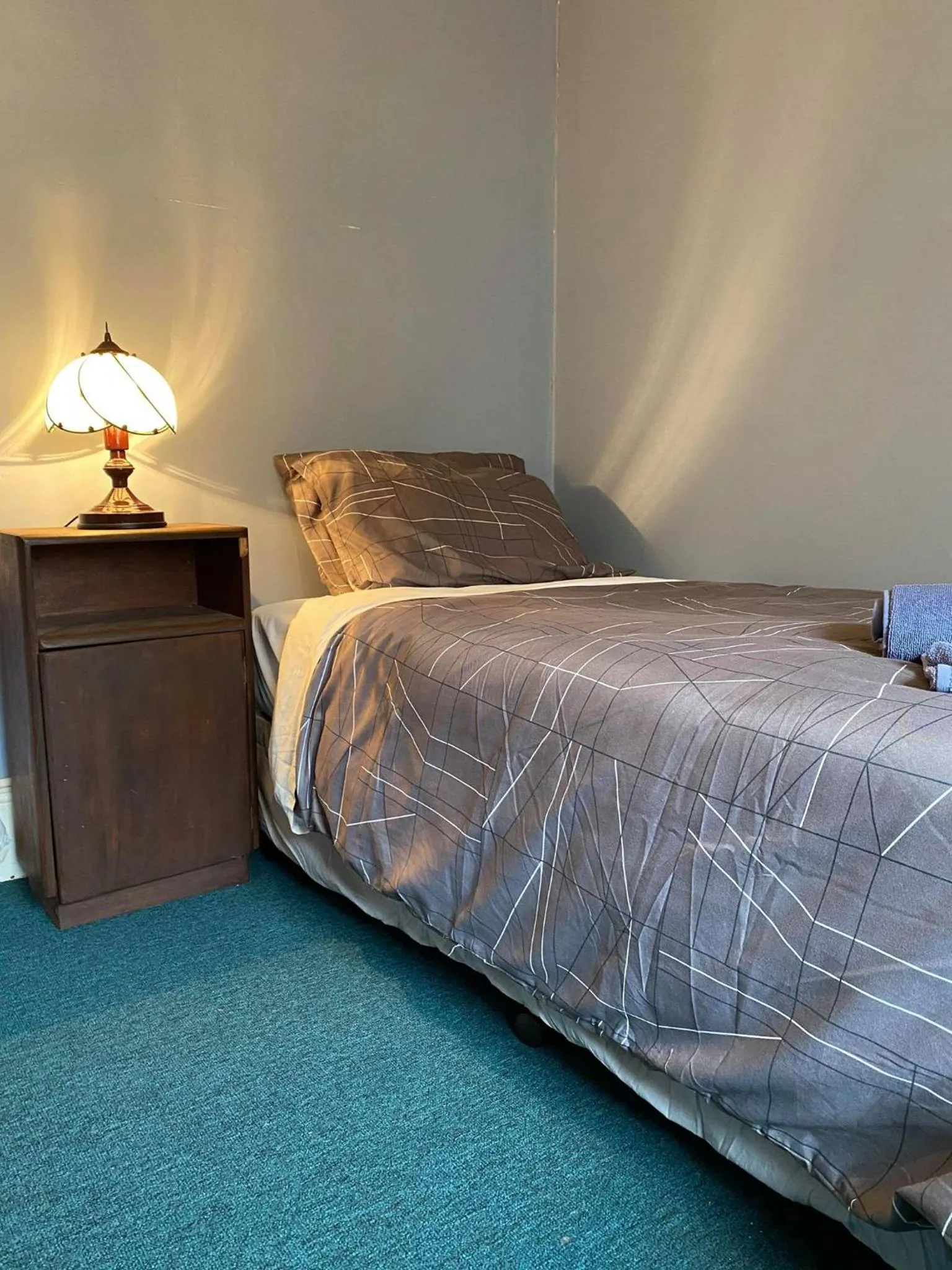 Bed in The Grand Hotel Millicent