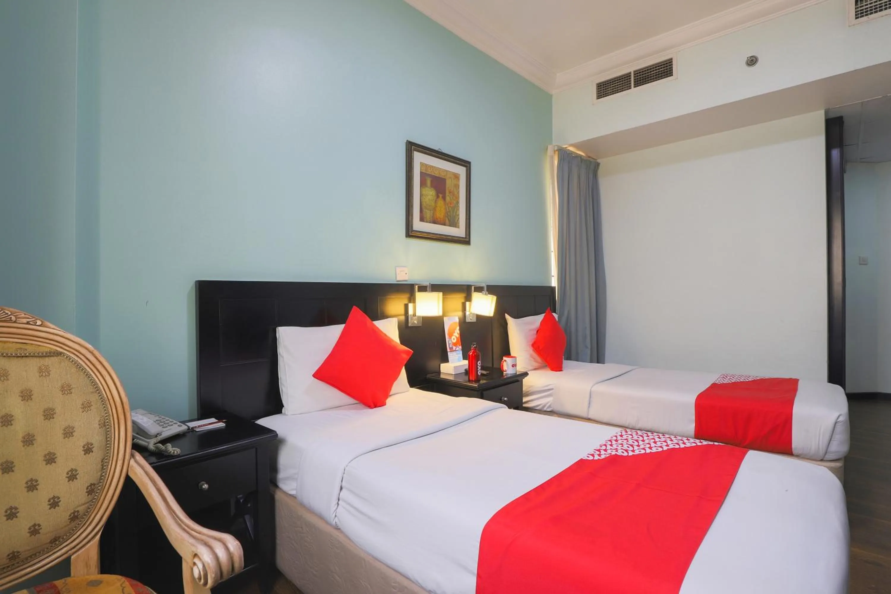 Bedroom, Bed in Eureka Hotel