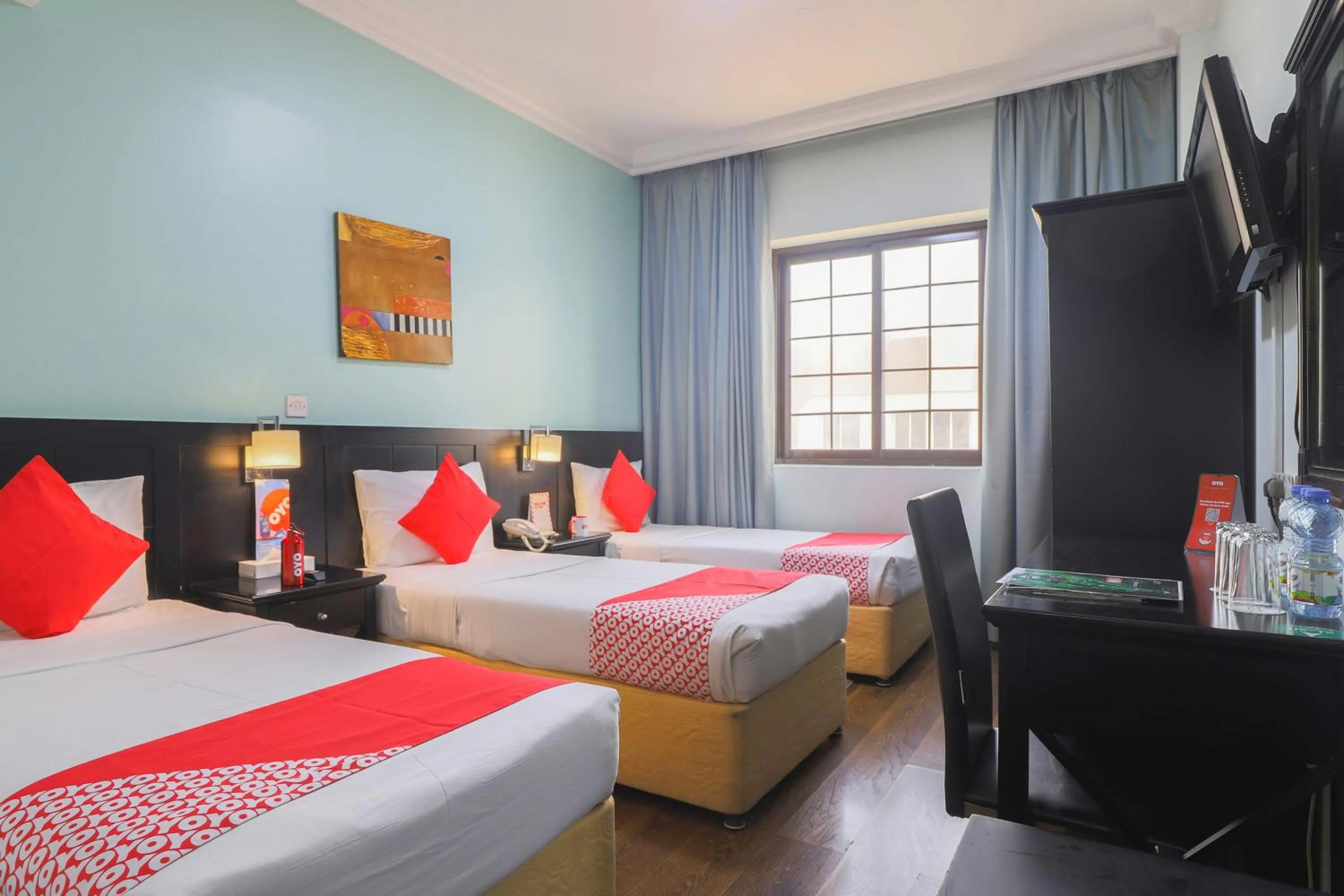 Bedroom, Bed in Eureka Hotel