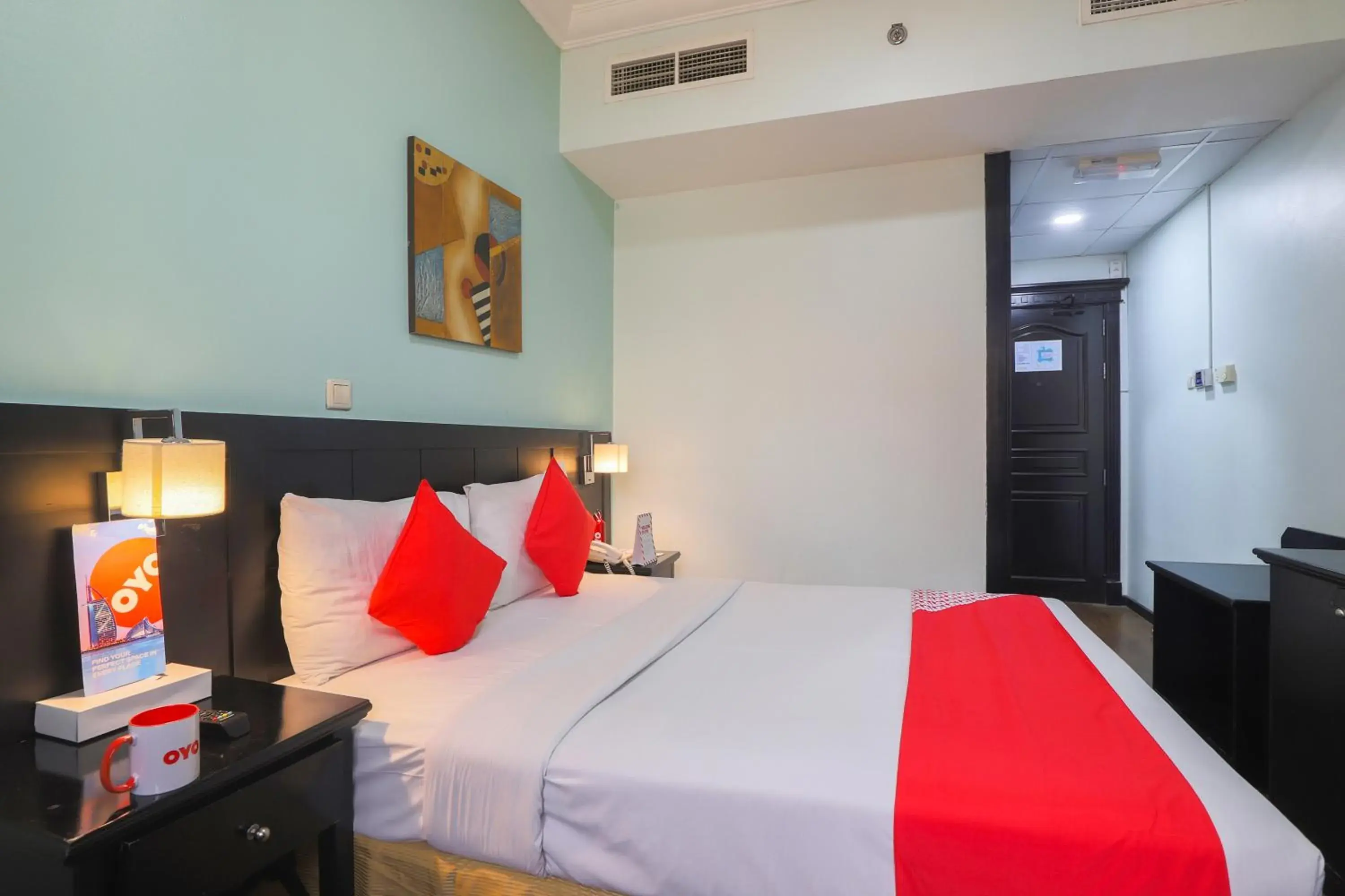 Bedroom, Bed in Eureka Hotel Bedroom, Bed in Eureka Hotel