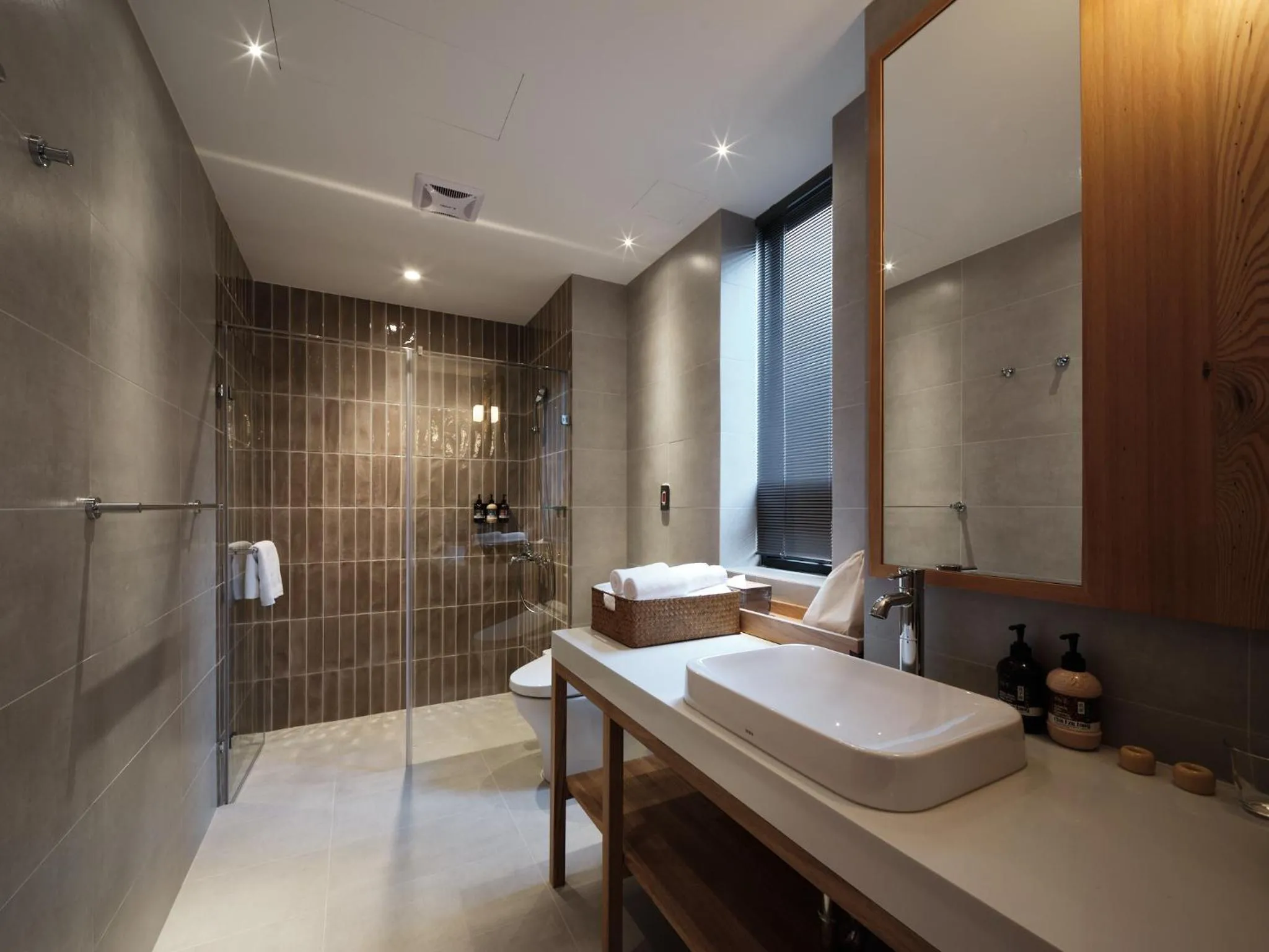 Shower in OR Inn