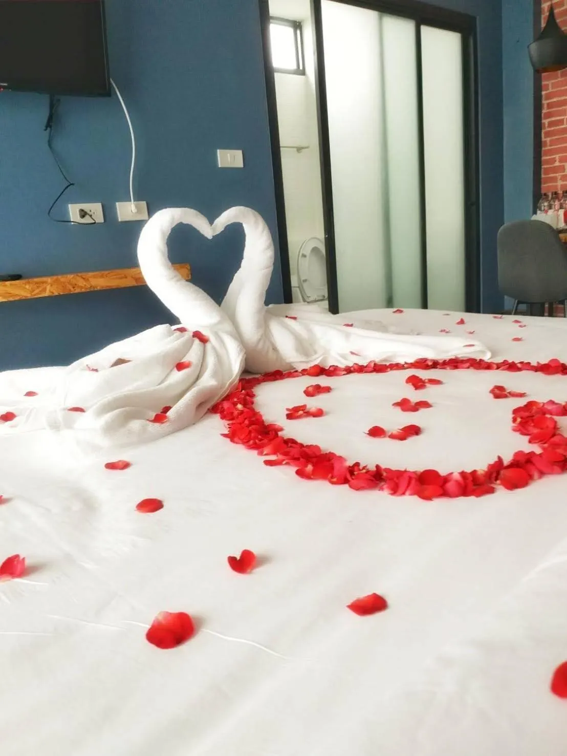 Bed in Modern Budget Hotel