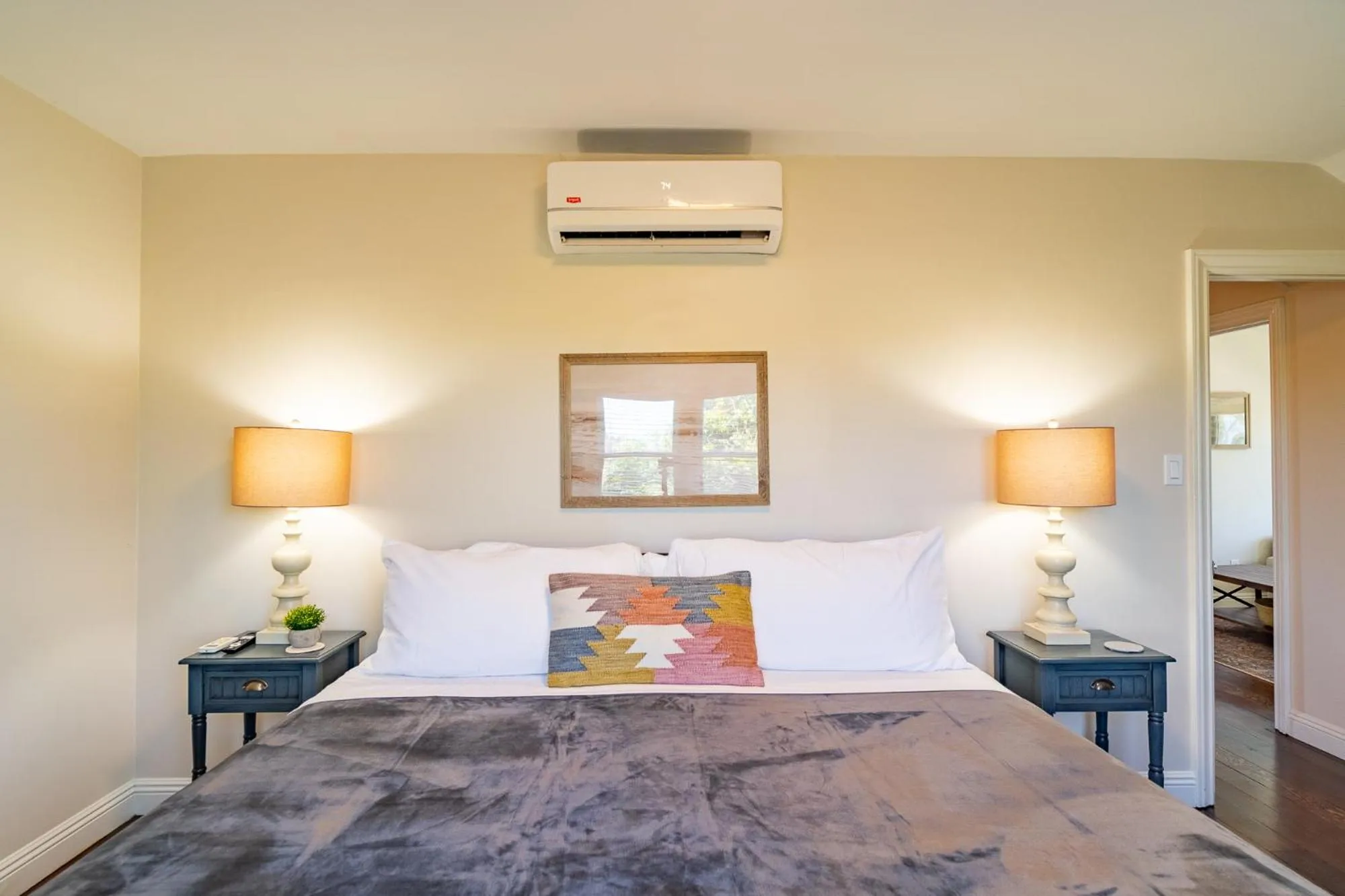 Bed in Fern House South Park Craftsman