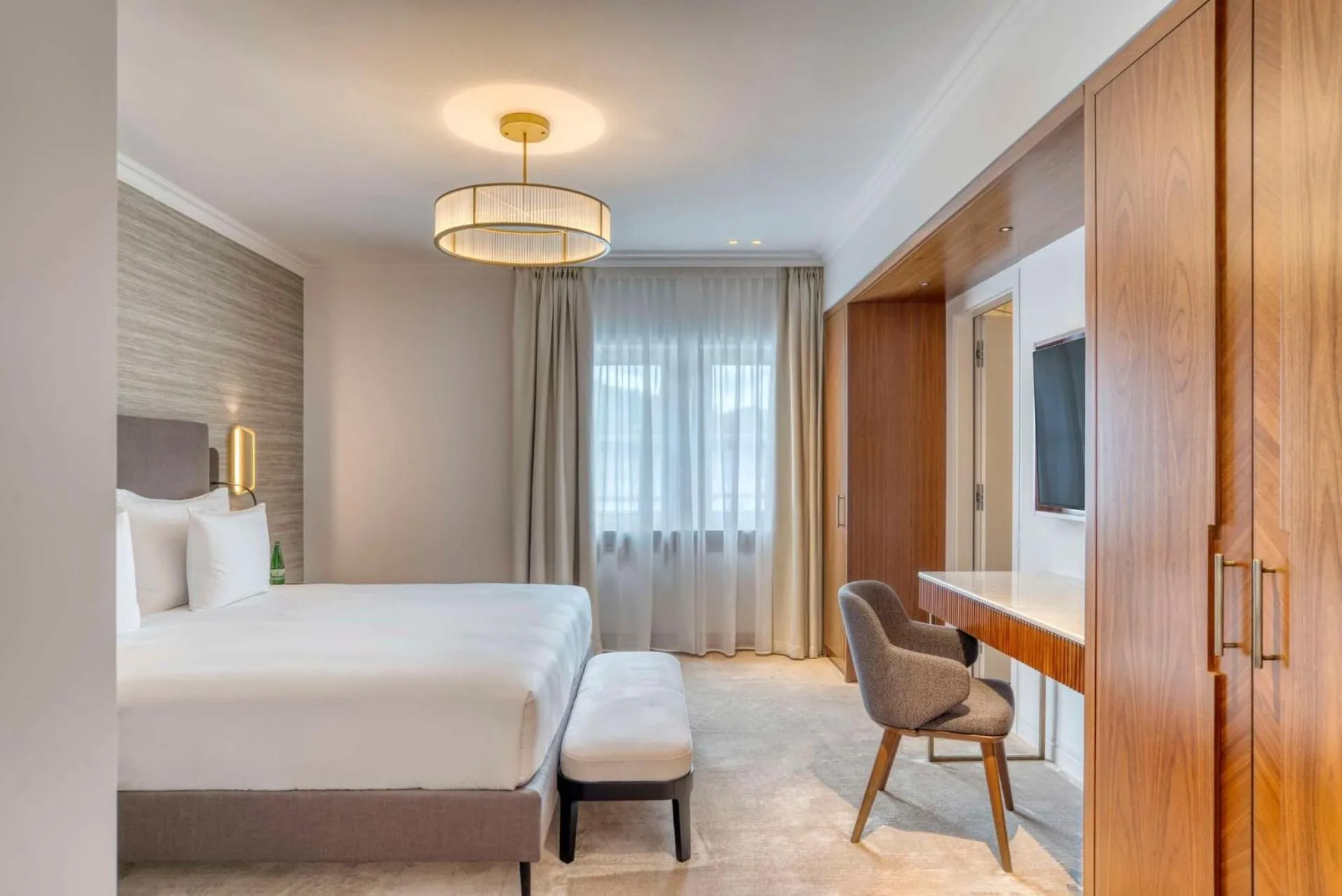 Bedroom, Bed in Grand Hotel des Bains Kempinski