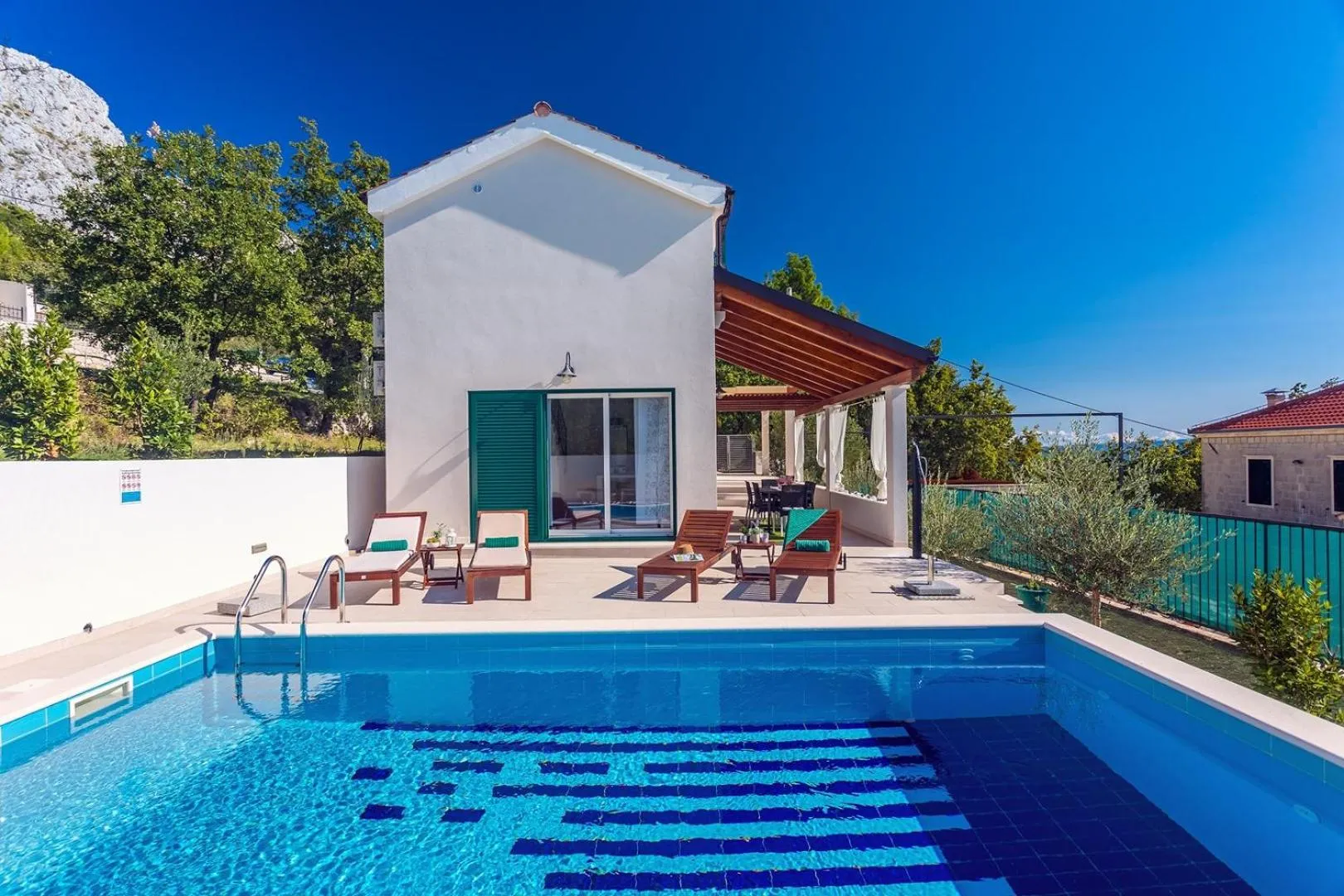 Seaview Villa Lemaro, a 2 bedroom villa with 28 sqm private pool in Krilo Jesenice