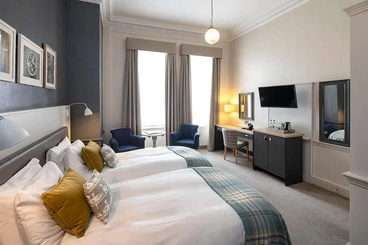 Twin Room in Lansdown Grove Hotel Twin Room in Lansdown Grove Hotel