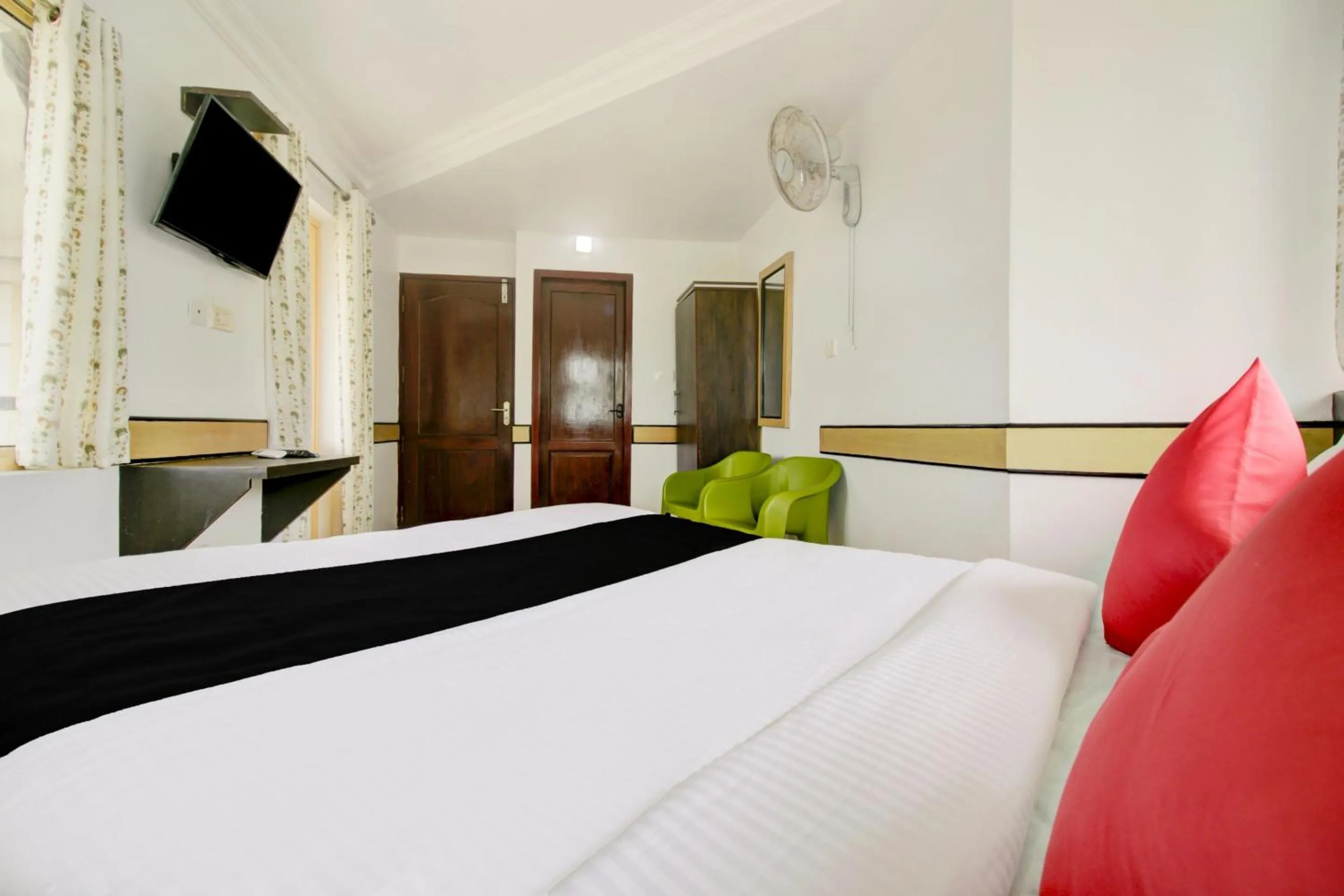 Facade/entrance in Hotel O Floatel International Beach Resort