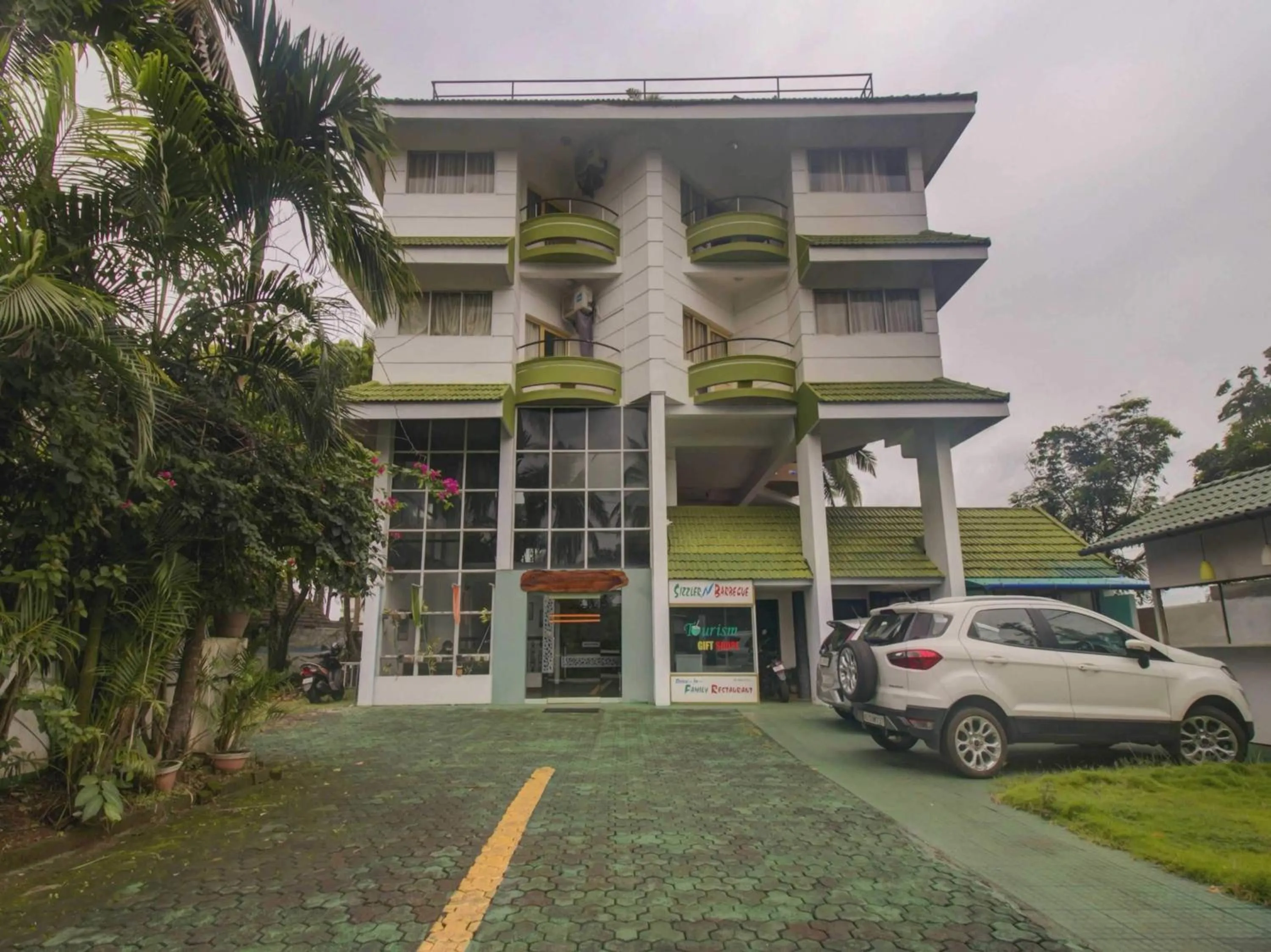 Facade/entrance in Hotel O Floatel International Beach Resort