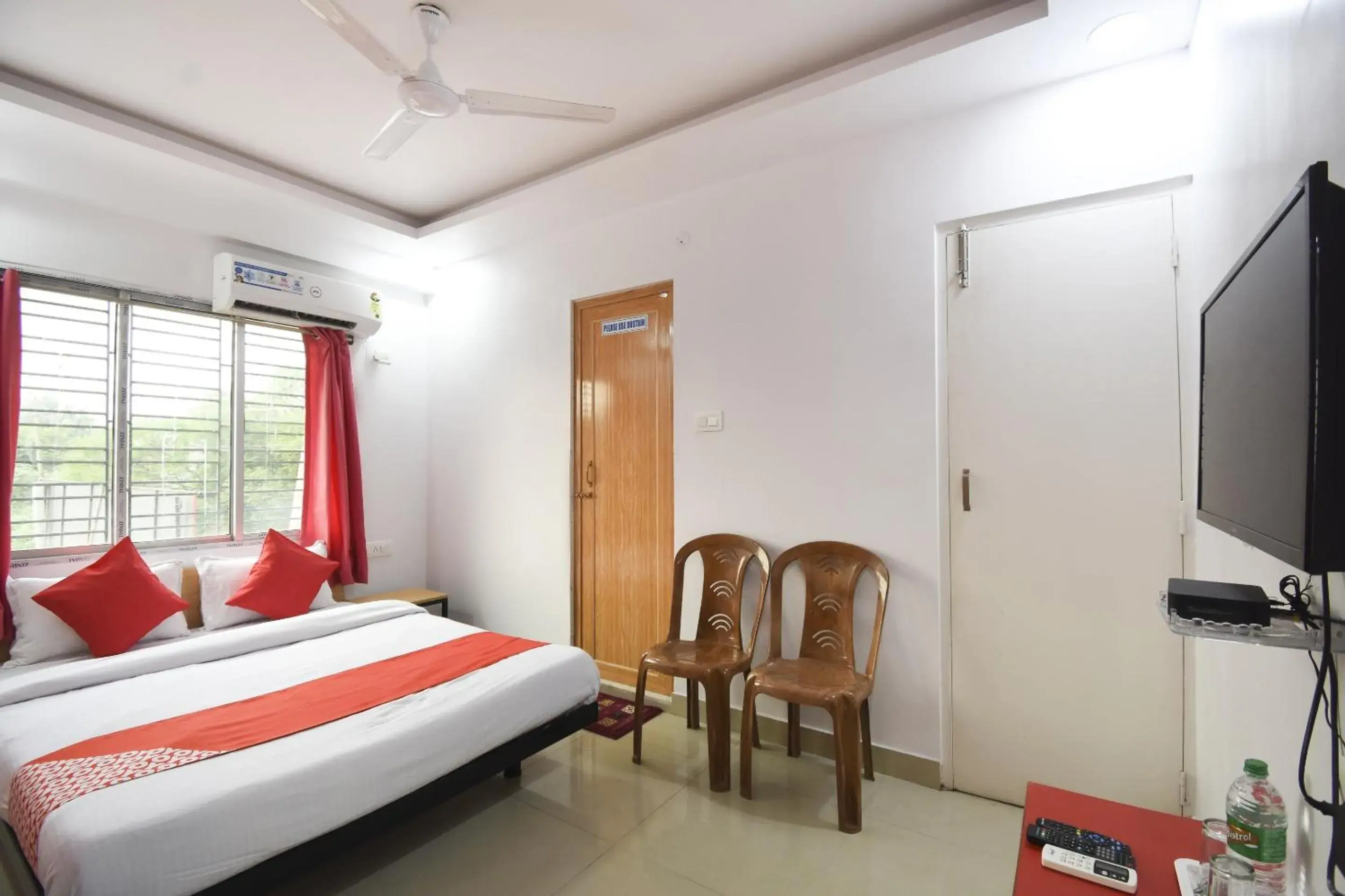 Bedroom, Bed in Super Hotel O Airport Comfort Stay Bedroom, Bed in Super Hotel O Airport Comfort Stay